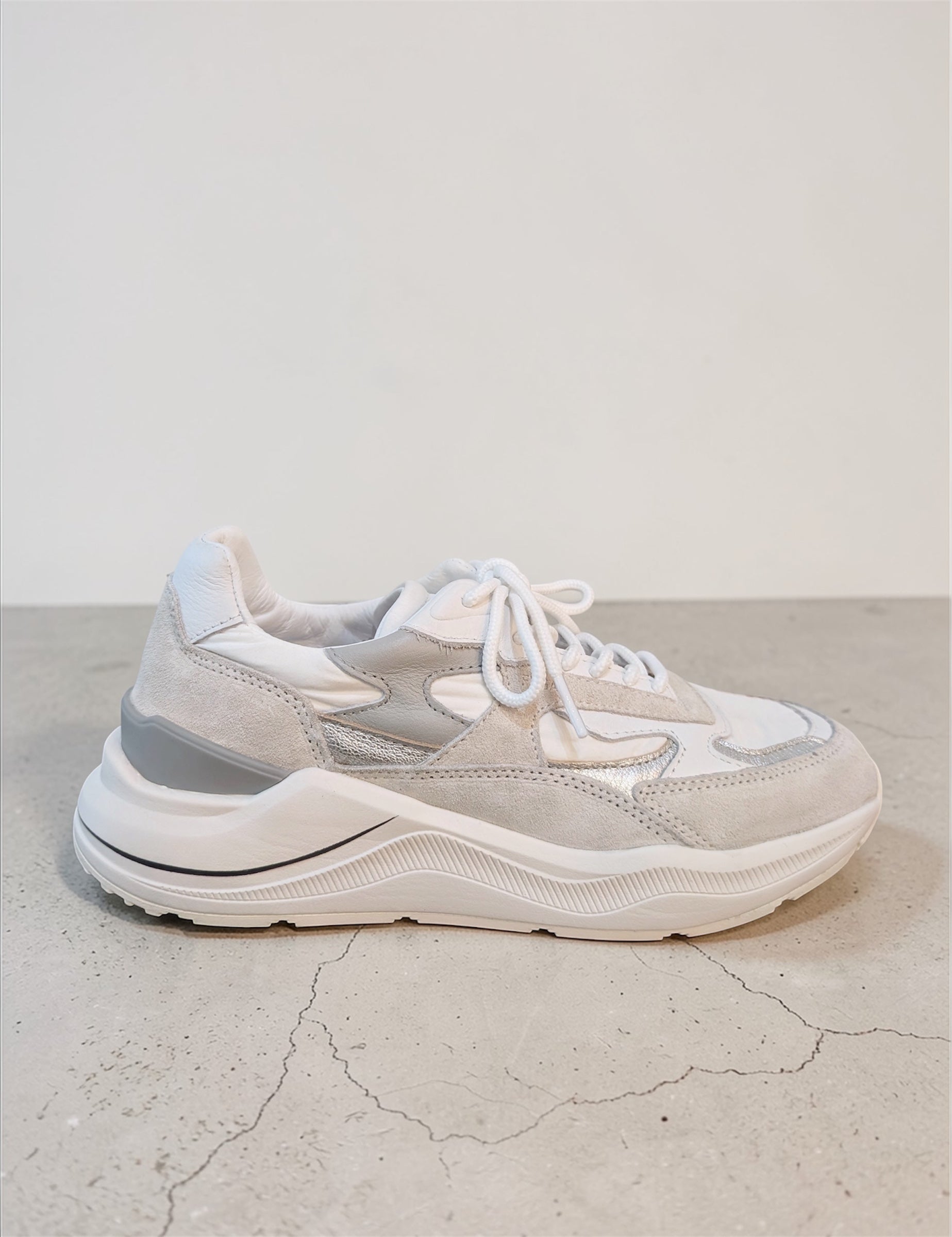 D.A.T.E.【FUGA SHINY WHITE】