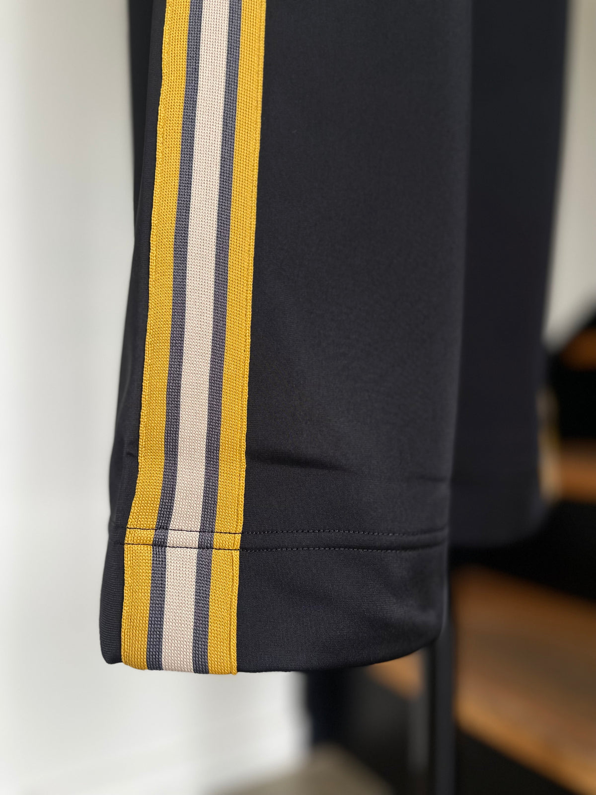 DRIES VAN NOTEN【262-011146】HUCHISA TAPE 4625 W.W.PANTS
