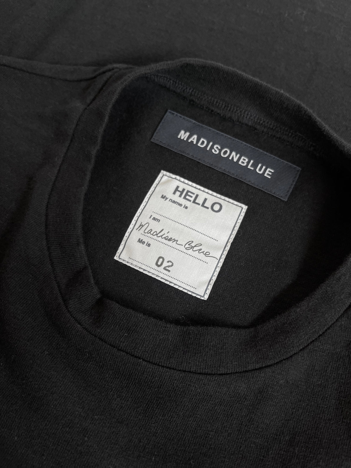 MADISONBLUE HELLO TEE