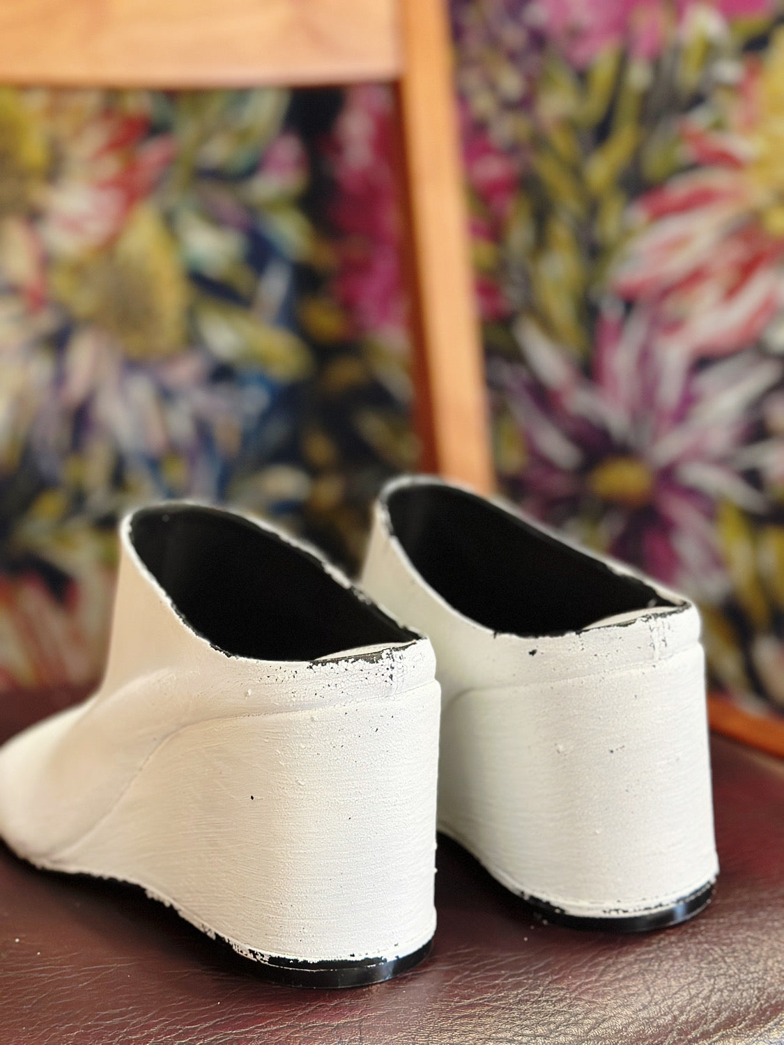 MM⑥ ⑥Logo Paint Anatomic Slipper