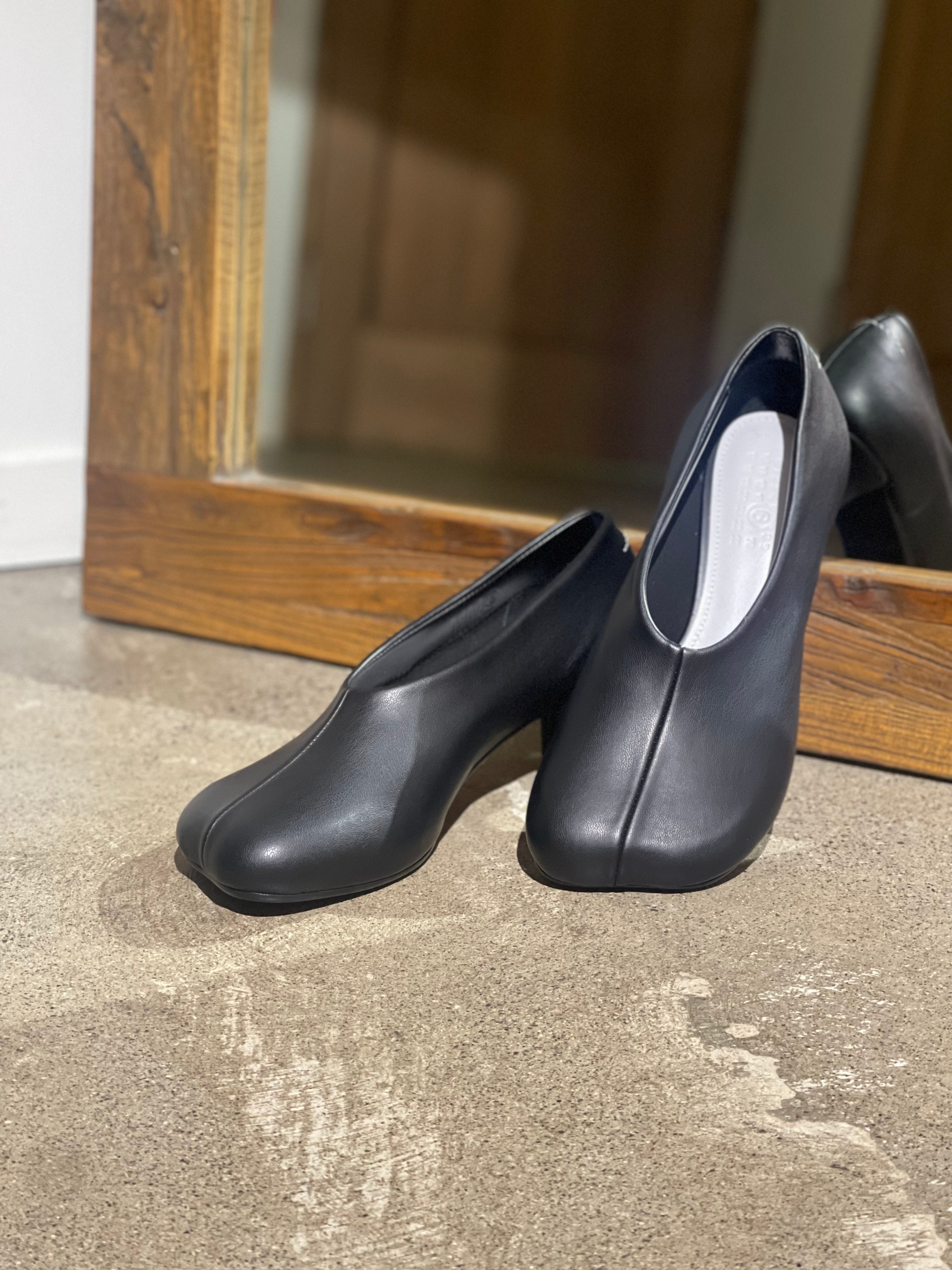 MM⑥ S59WL0103 COURT SHOE