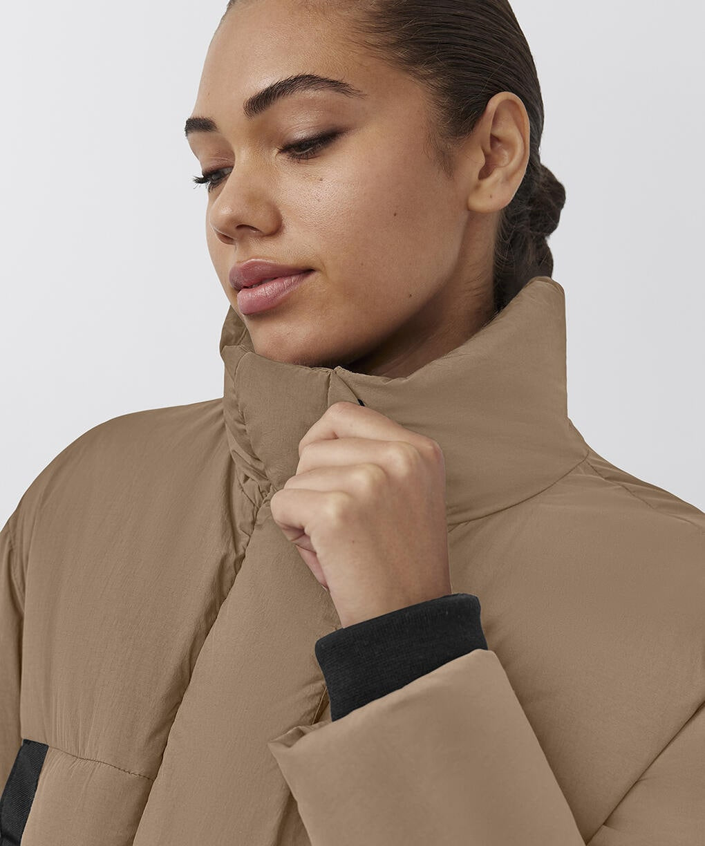 CANADA GOOSE 2620WB Junction Cropped Puffer Black Label