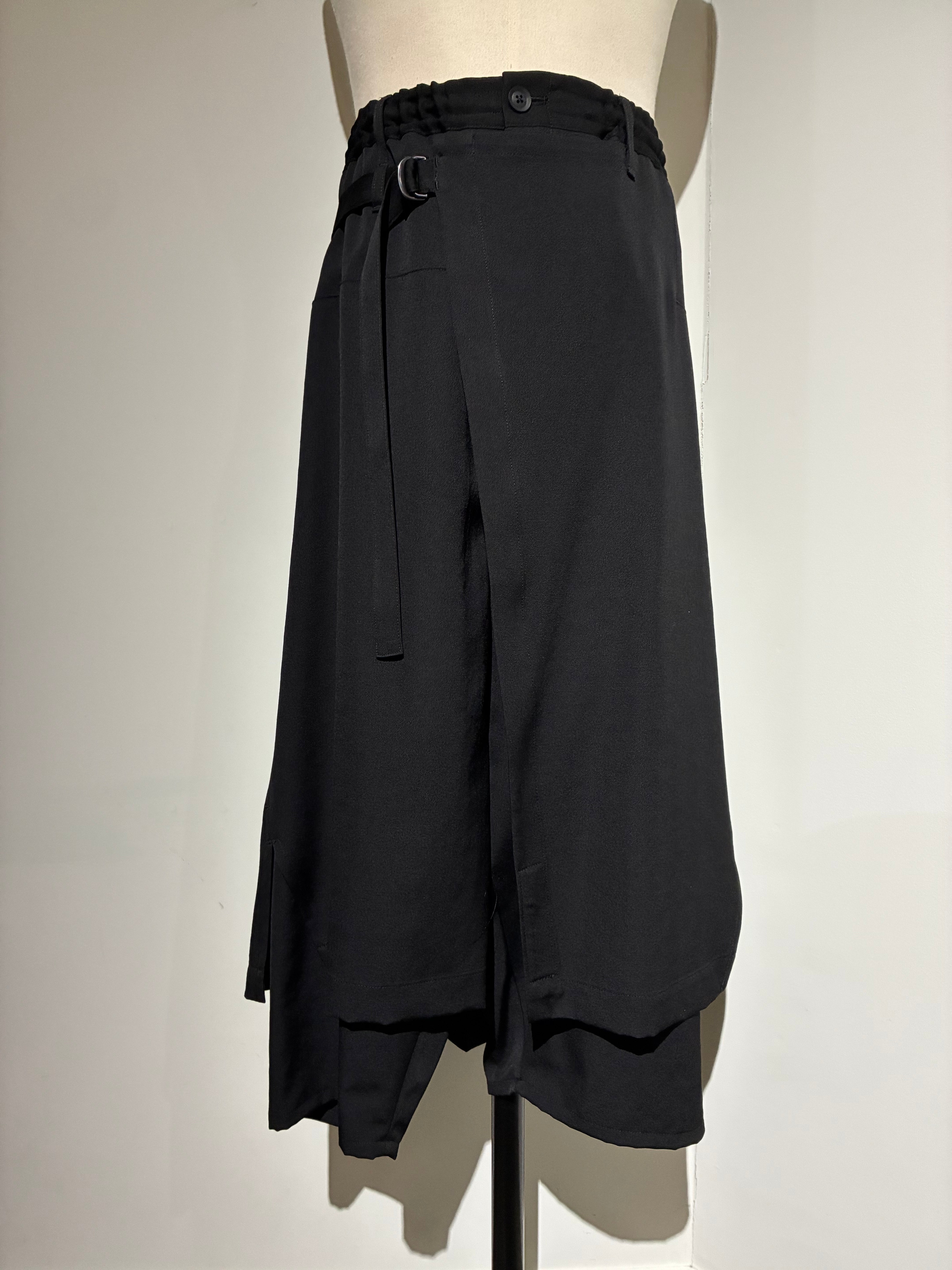 yohji yamamoto HK-P08-100-2 WOOL GABARDINE STANDARD WRAP PANTS