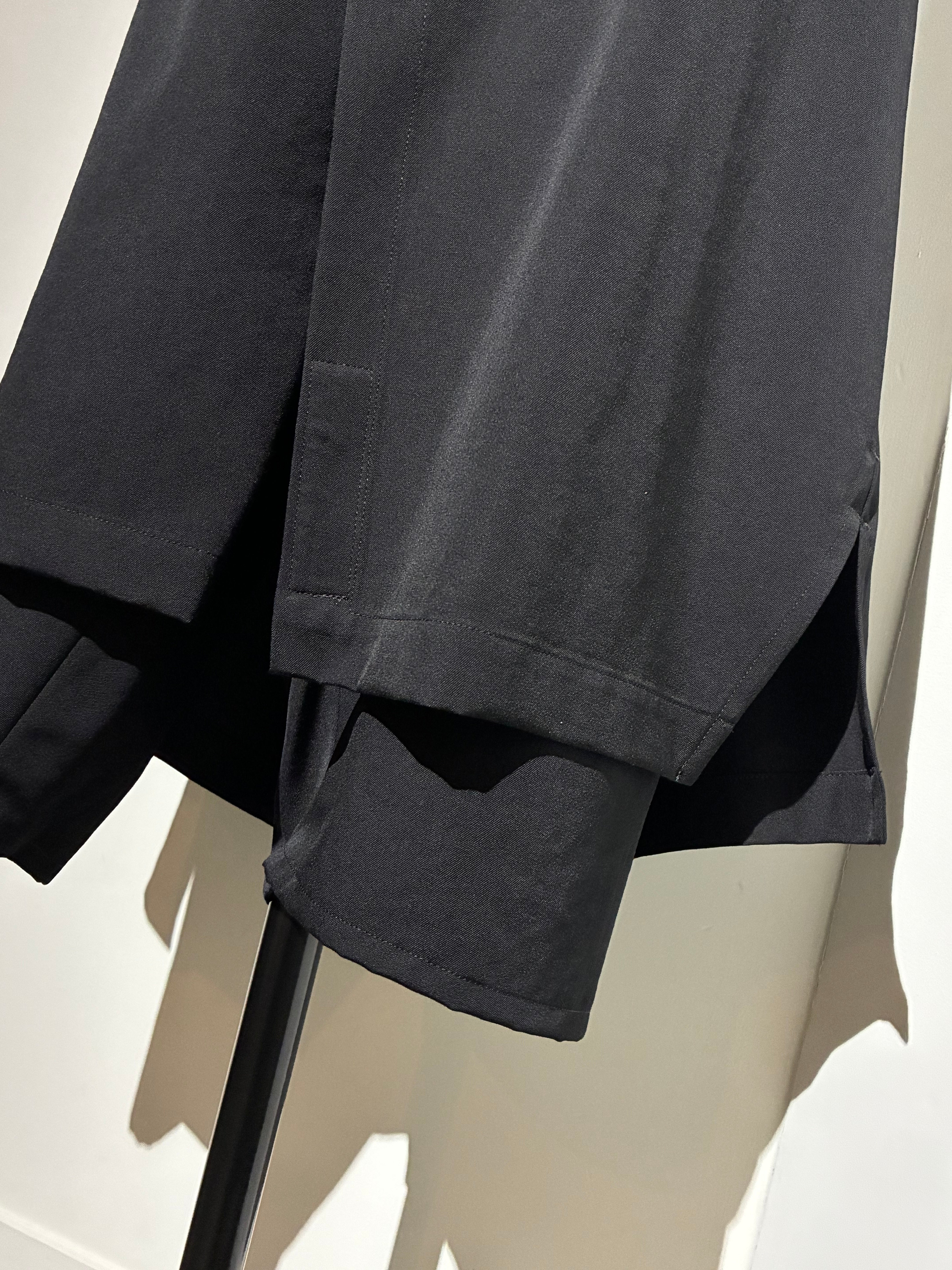 yohji yamamoto HK-P08-100-2 WOOL GABARDINE STANDARD WRAP PANTS