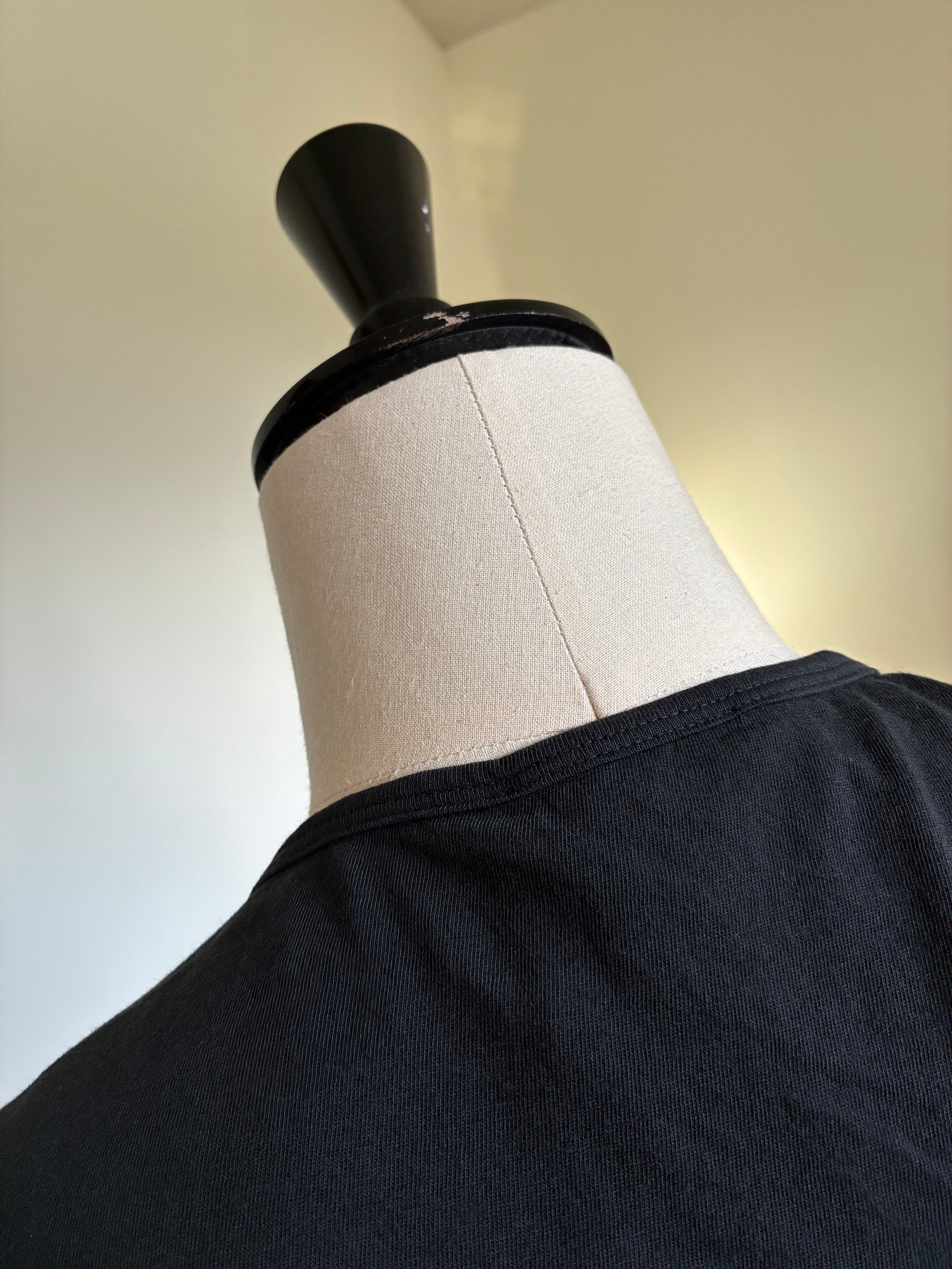 GABRIELA COLL GARMENTS NO.33 ORGANIC COTTON SLEEVELESS T-SHIRT