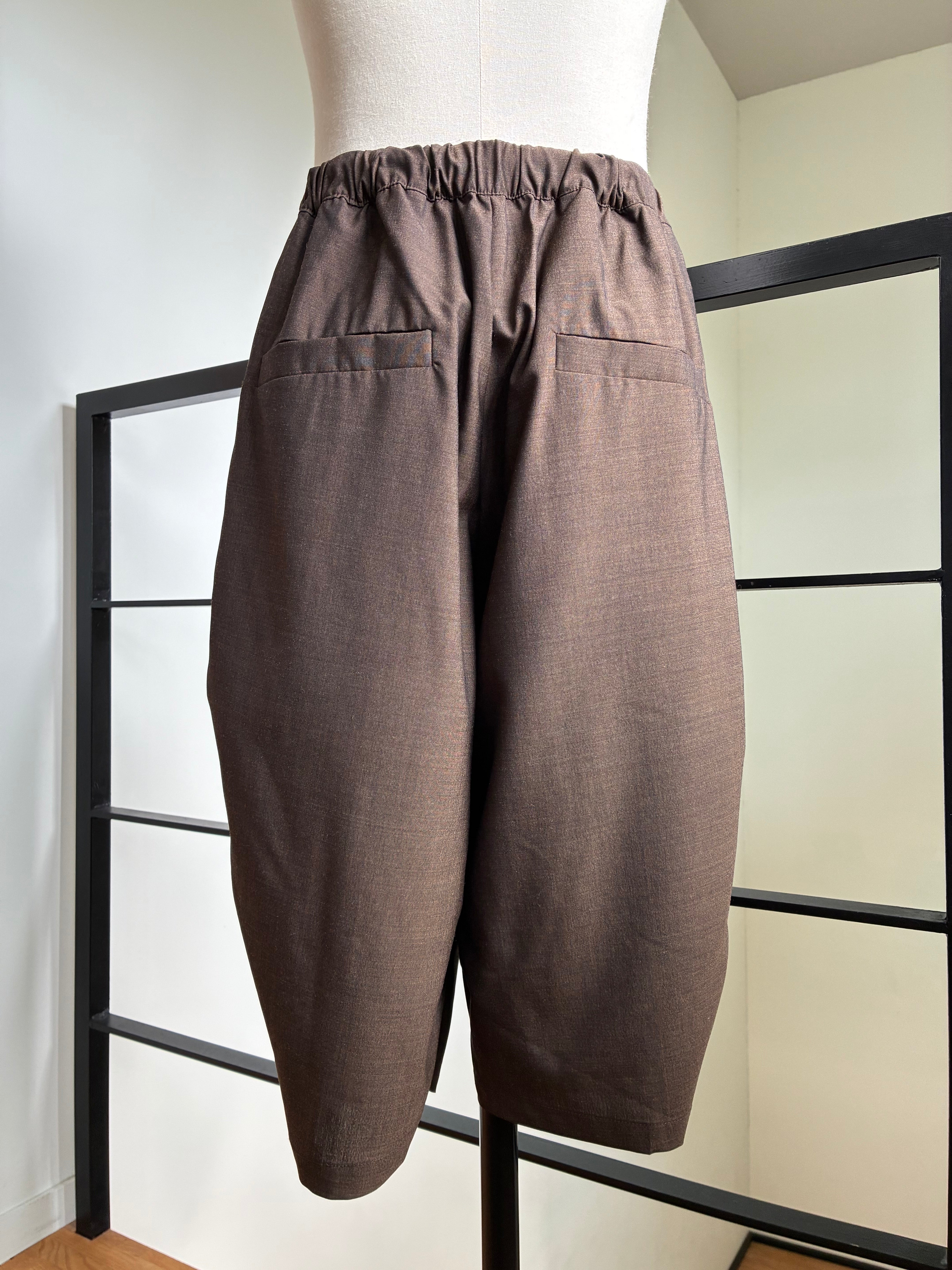 GABRIELA COLL GARMENTS NO.330 SUMMER WOOL DRAPED SHORT TROUSERS