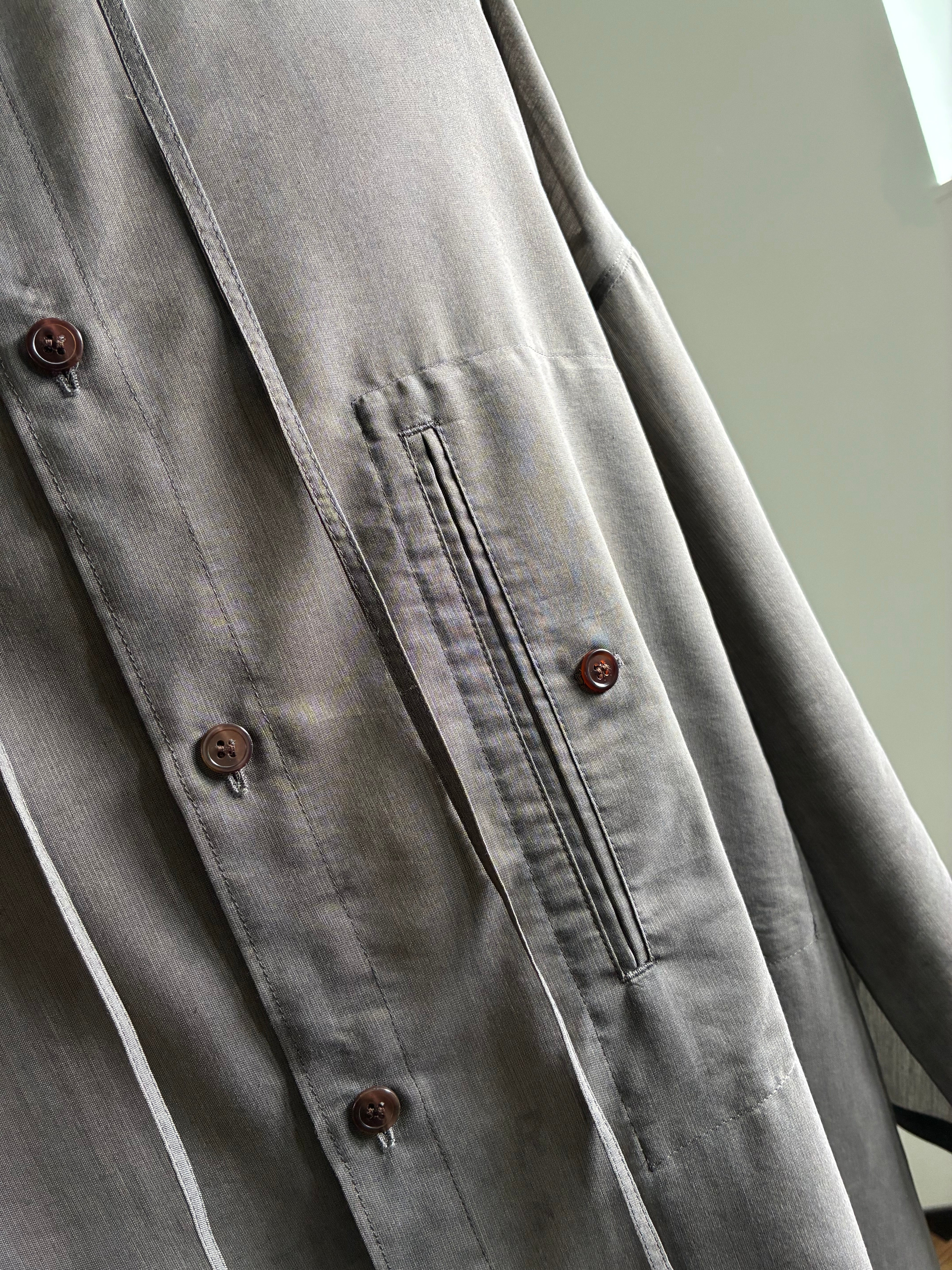yohji yamamoto HK-B23-021-1 COTTON LAWN INK DYED GUESSETED STRING COLLAR BLOUSE