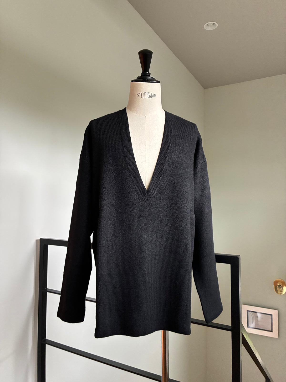 SEEALL SAU51 KJ685S DEEP V SWEATER