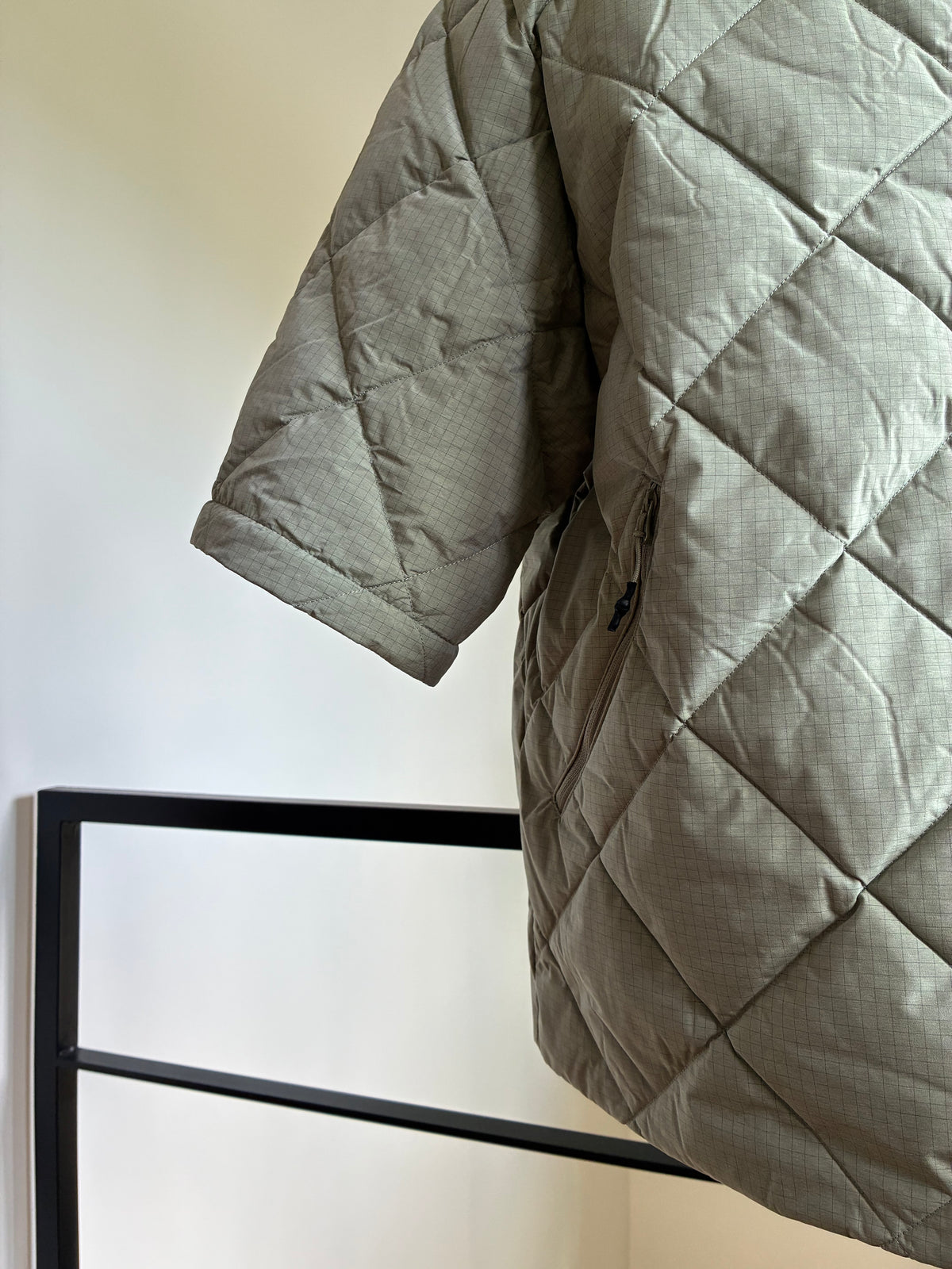 HIKING PATROL BASE GRID LT DOWN ZIP CHECK JACKET