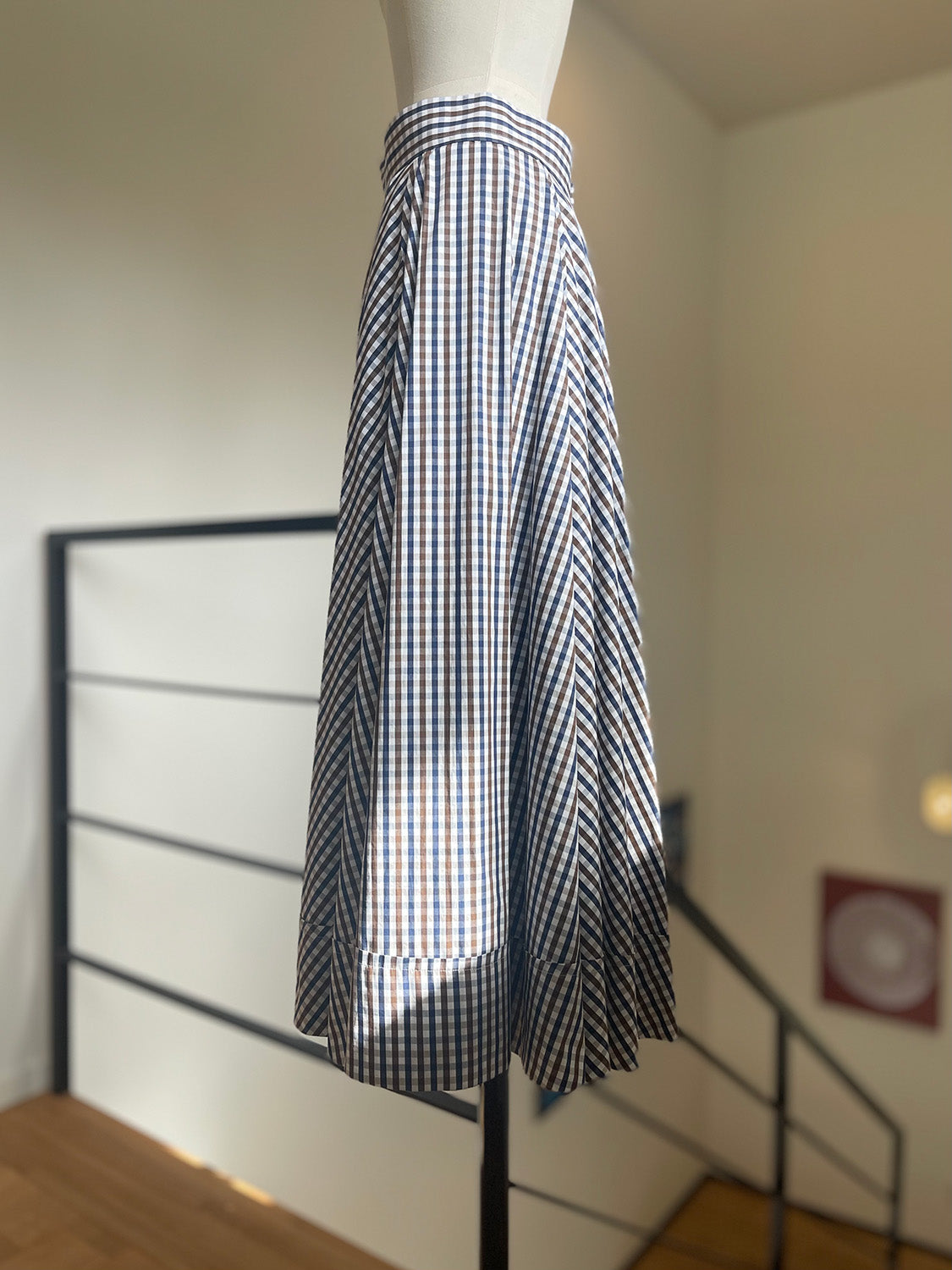 MADISONBLUE TUCK CIRCULAR SK M.GINGHAM