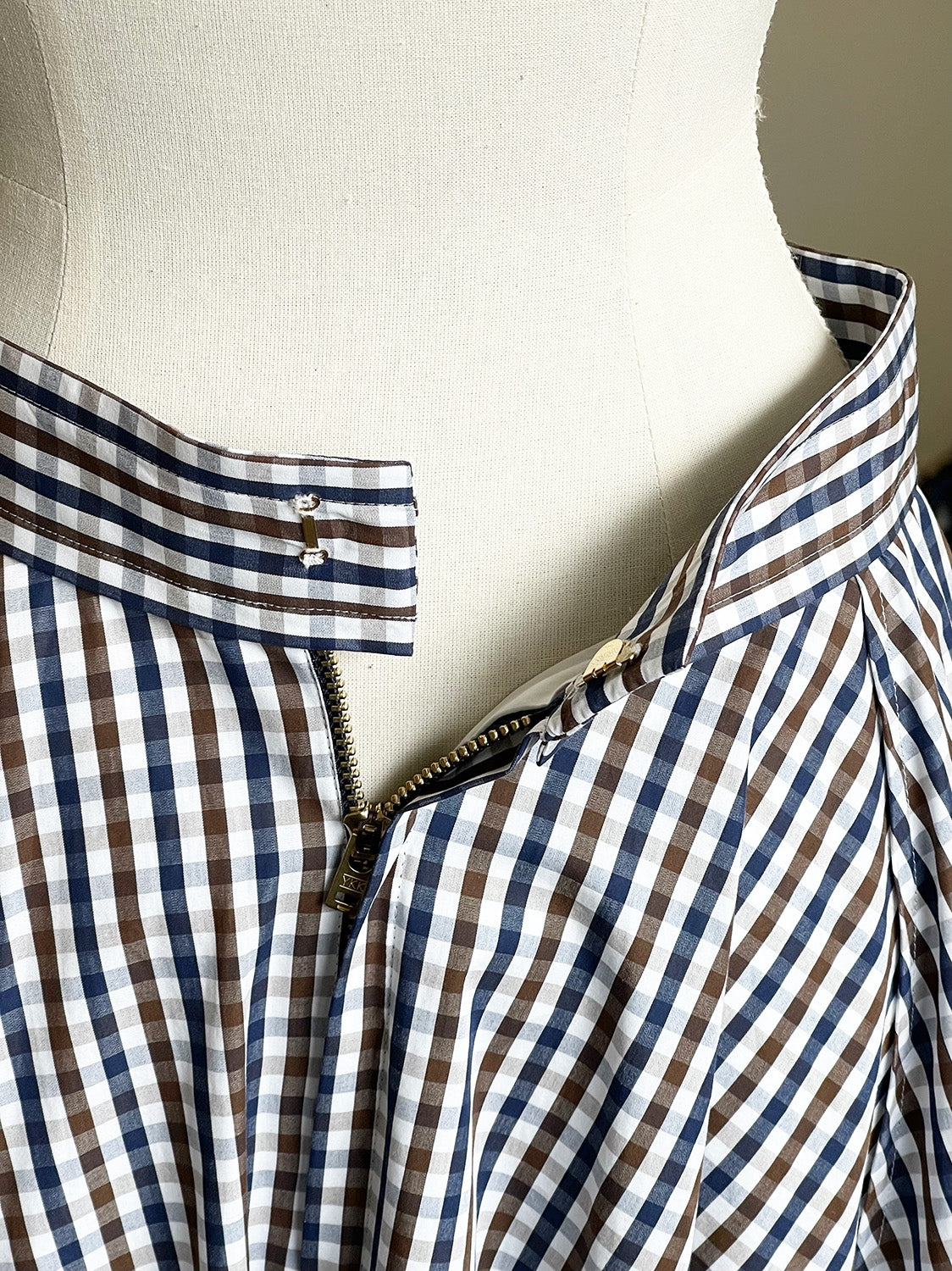 MADISONBLUE TUCK CIRCULAR SK M.GINGHAM