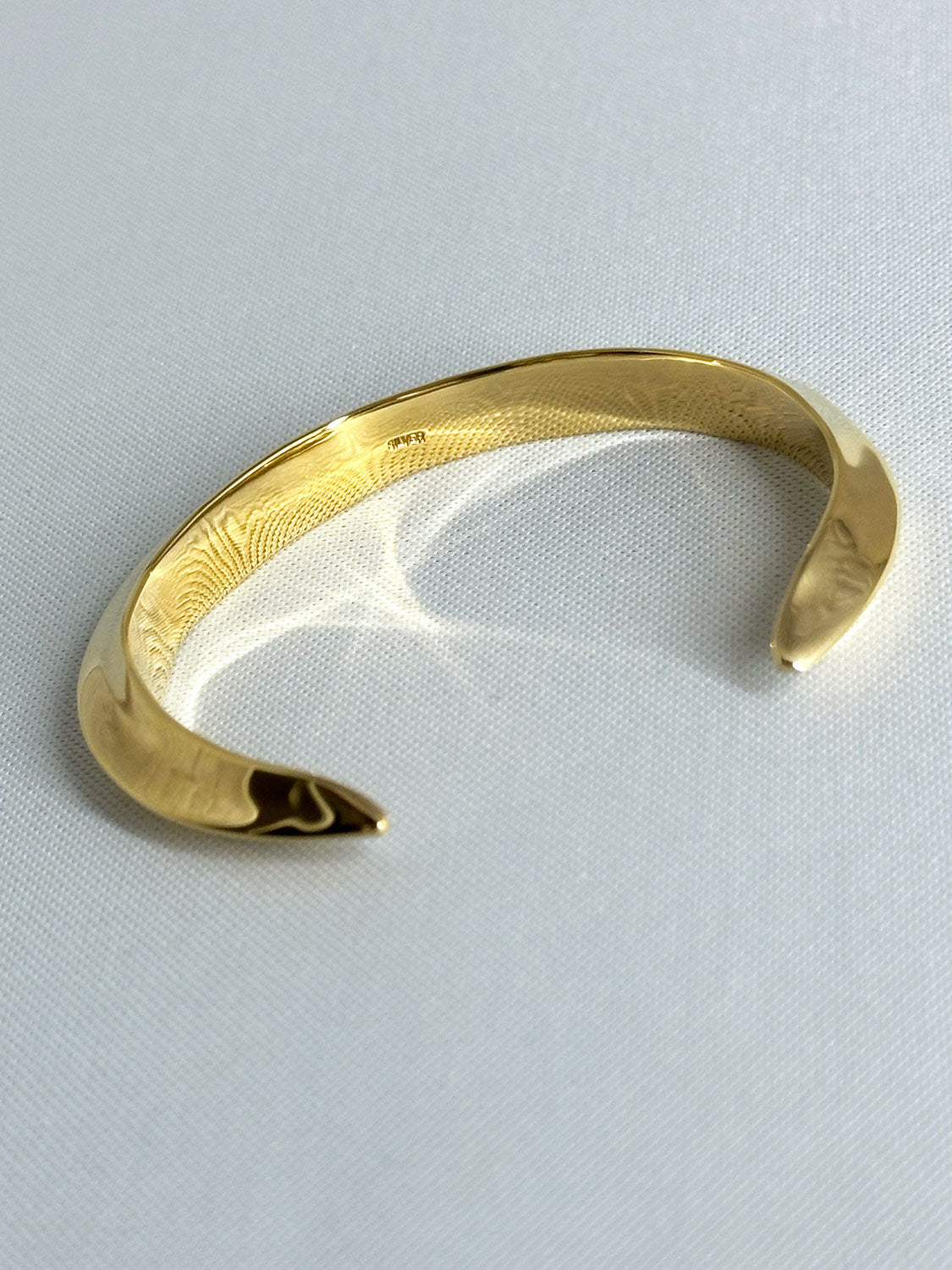 Lemme. L10403 Sea Ice Bangle