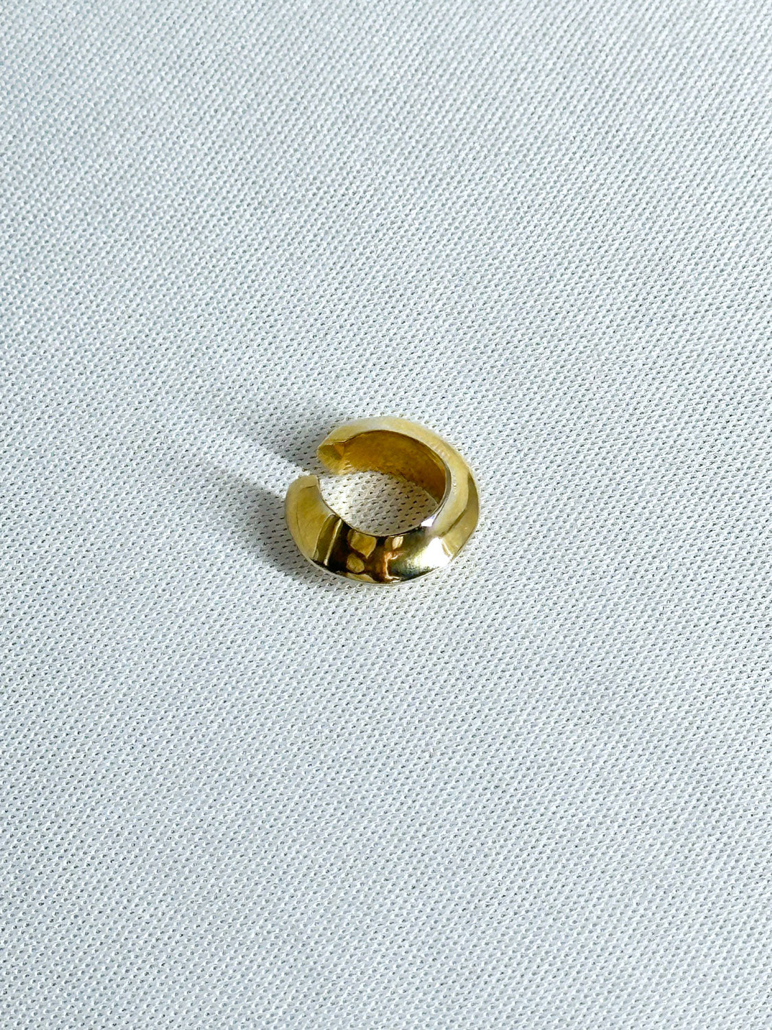 Lemme. L10501 Sea Ice Earcuff(GOLD)