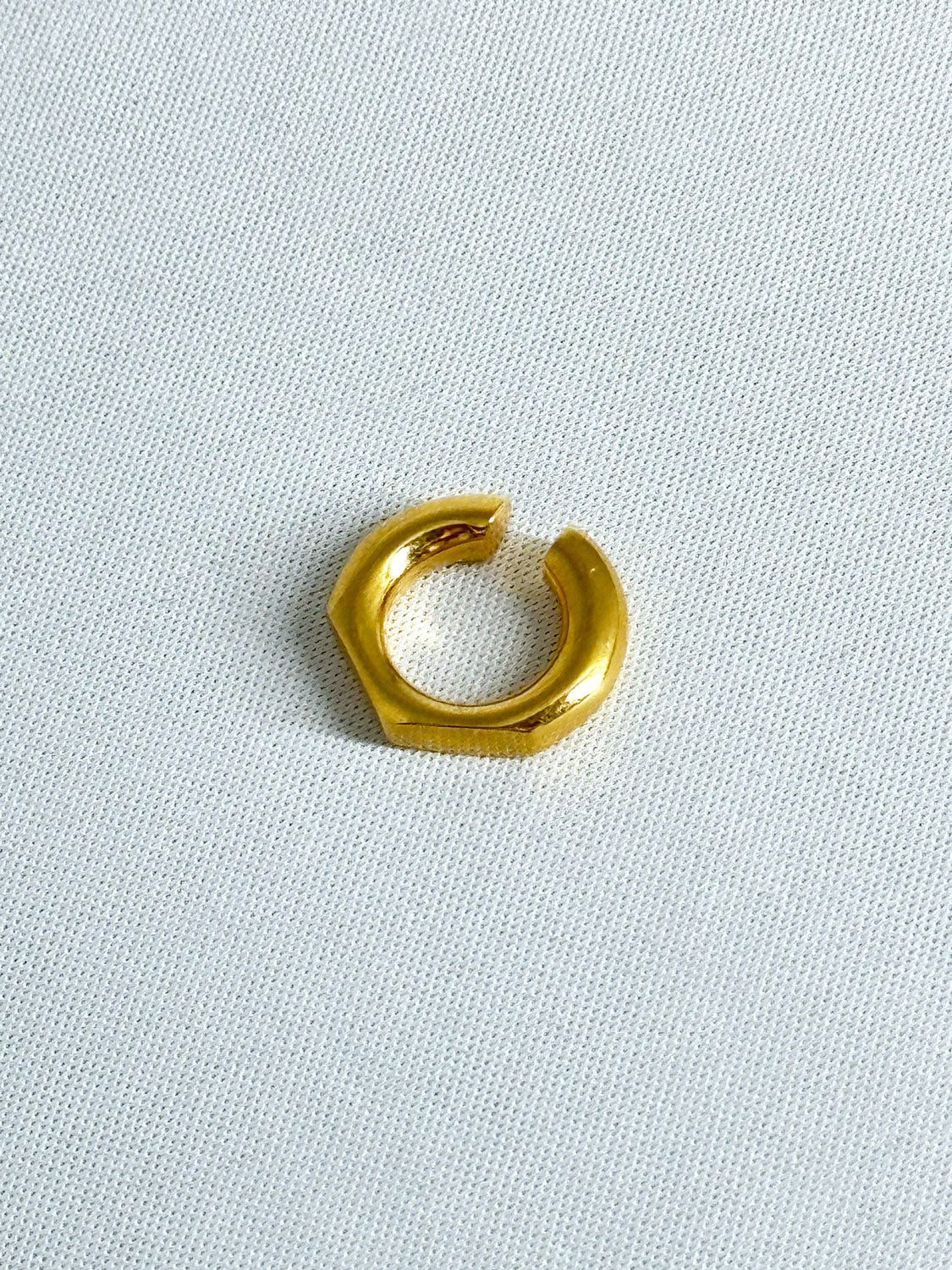 Lemme. L10502 Collapse Earcuff(GOLD)