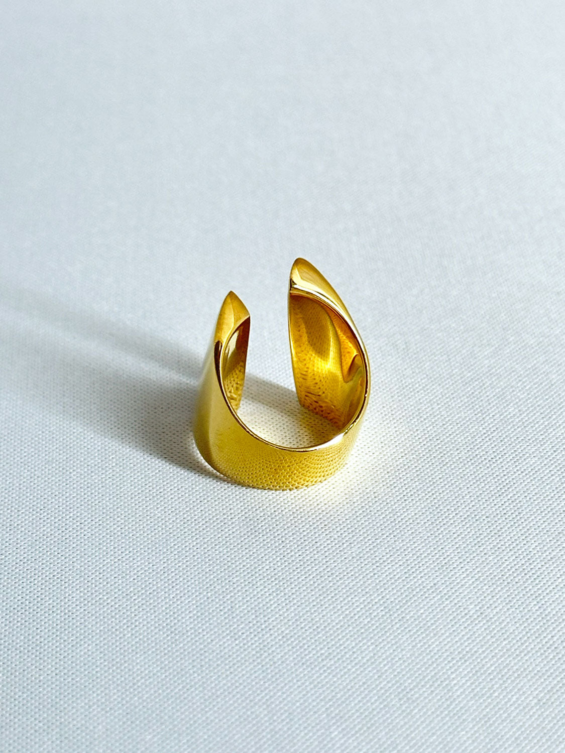 Lemme. L10202 Crevasse Ring
