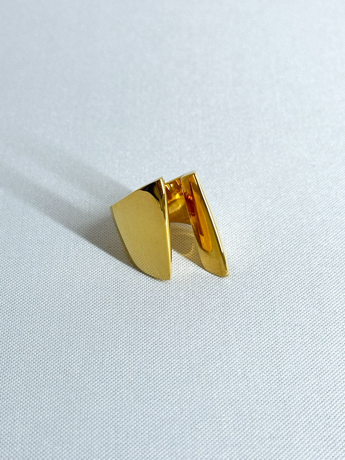 Lemme. L10202 Crevasse Ring