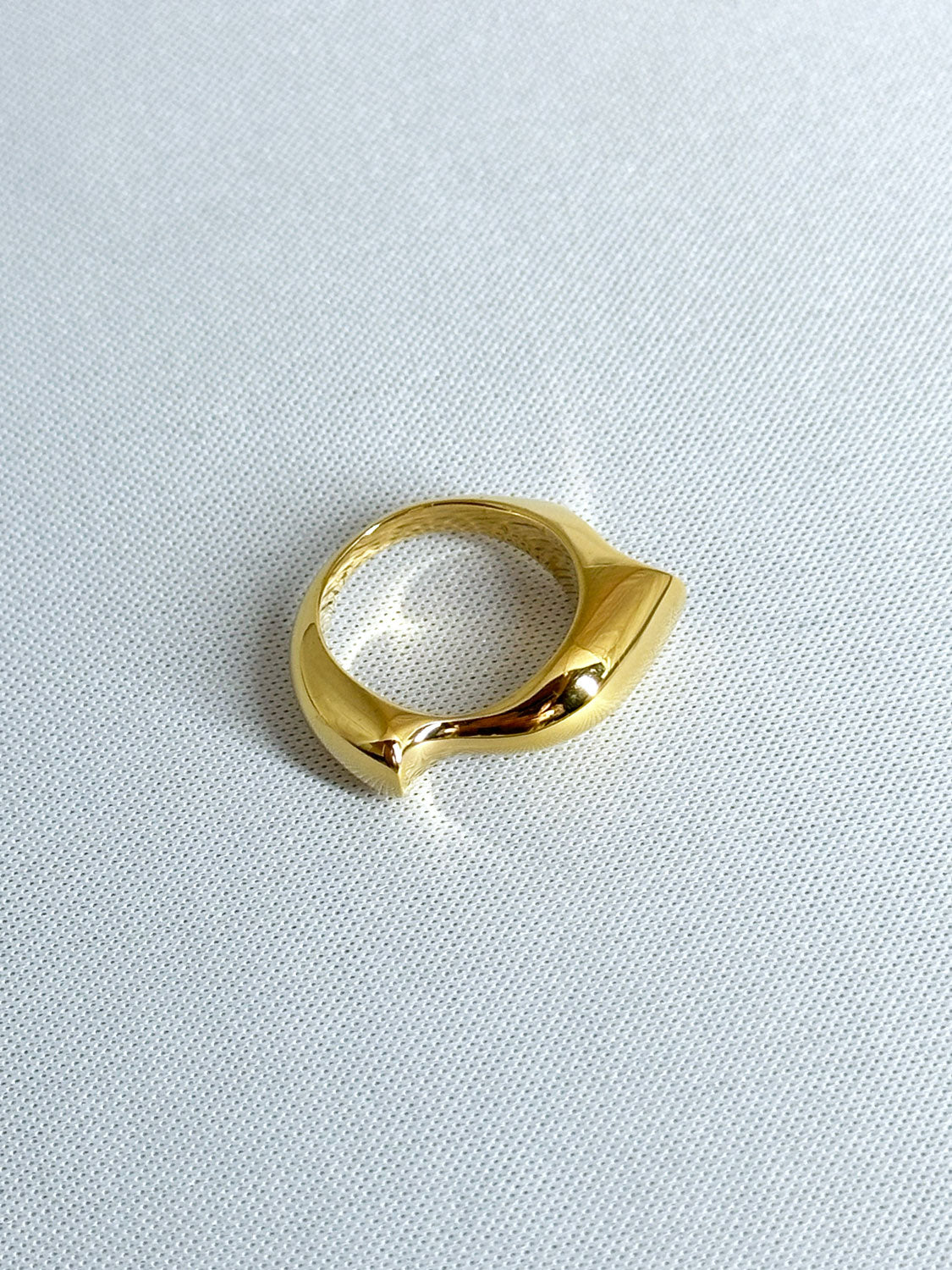 Lemme. L9204 Cloud Ring (GOLD)