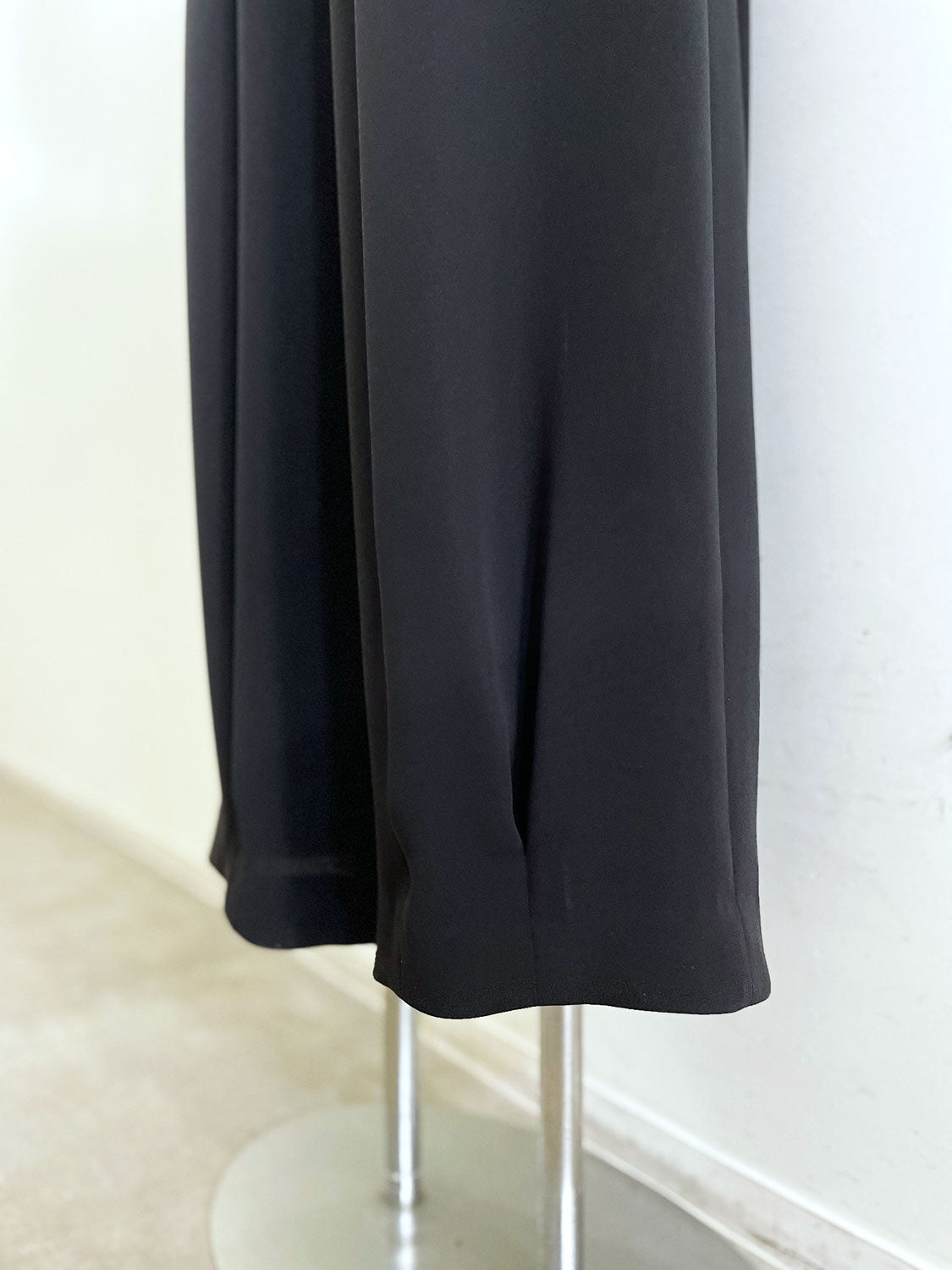ENFOLD TUCK-HEM WIDE-COCOON PANTS