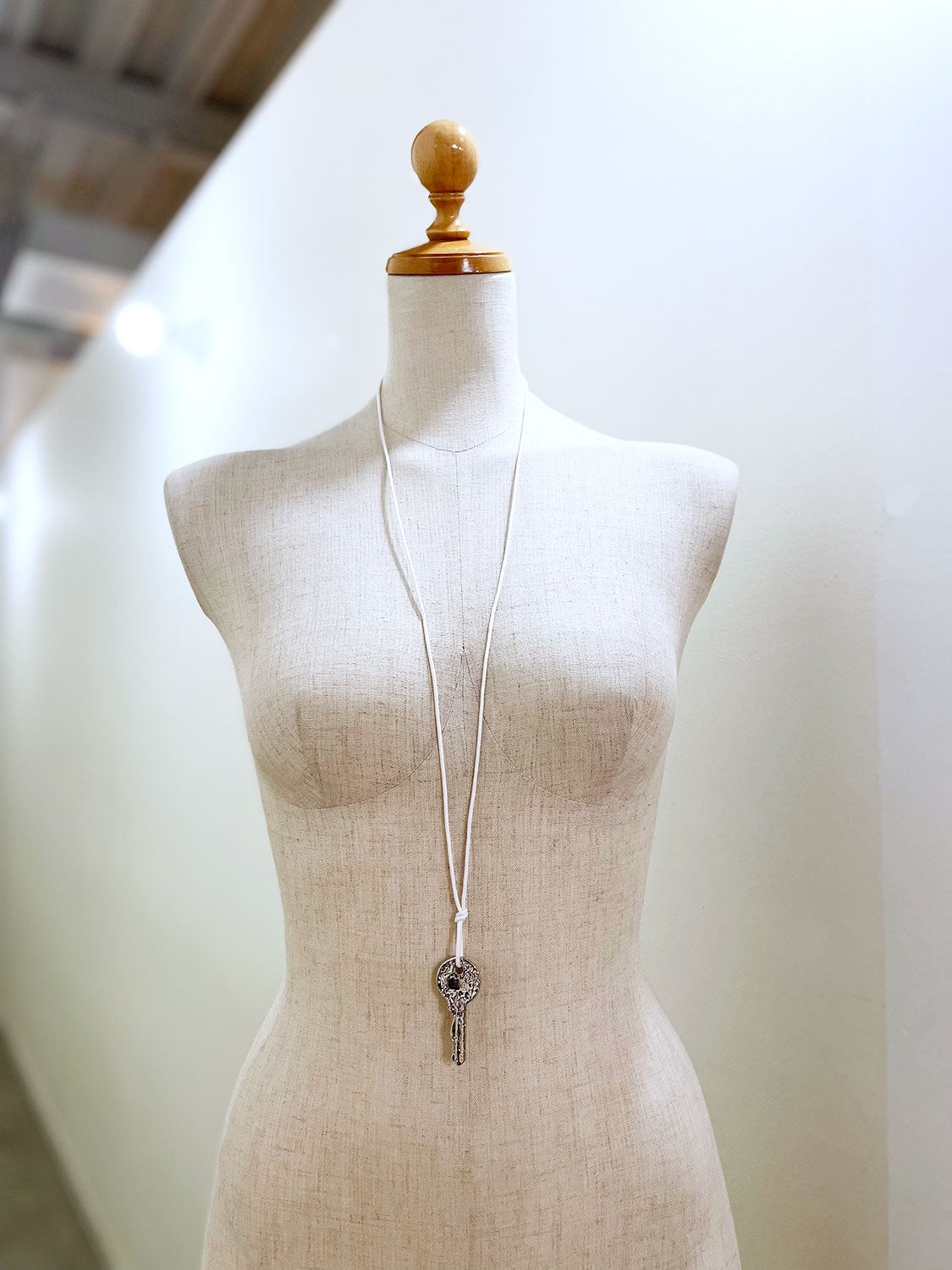 MM⑥ SM6UU0090 キーネックレス