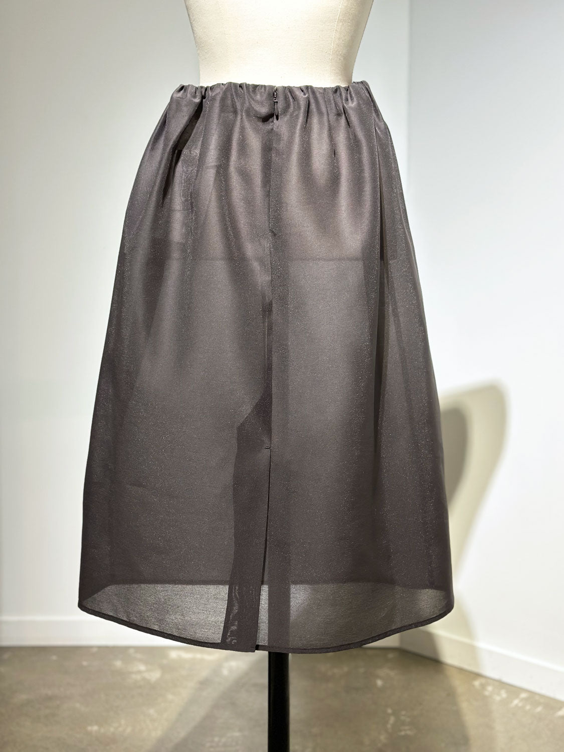 AMOMENTO SHIRRING ORGANZA SKIRT