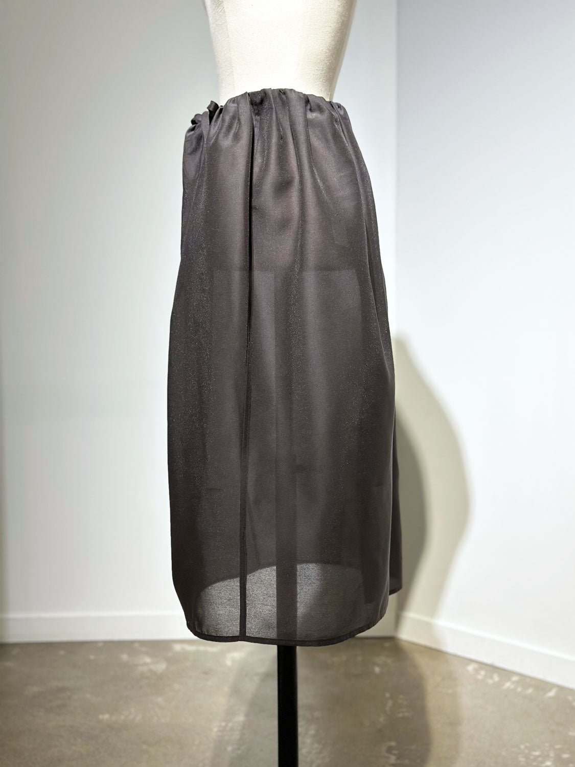 AMOMENTO SHIRRING ORGANZA SKIRT