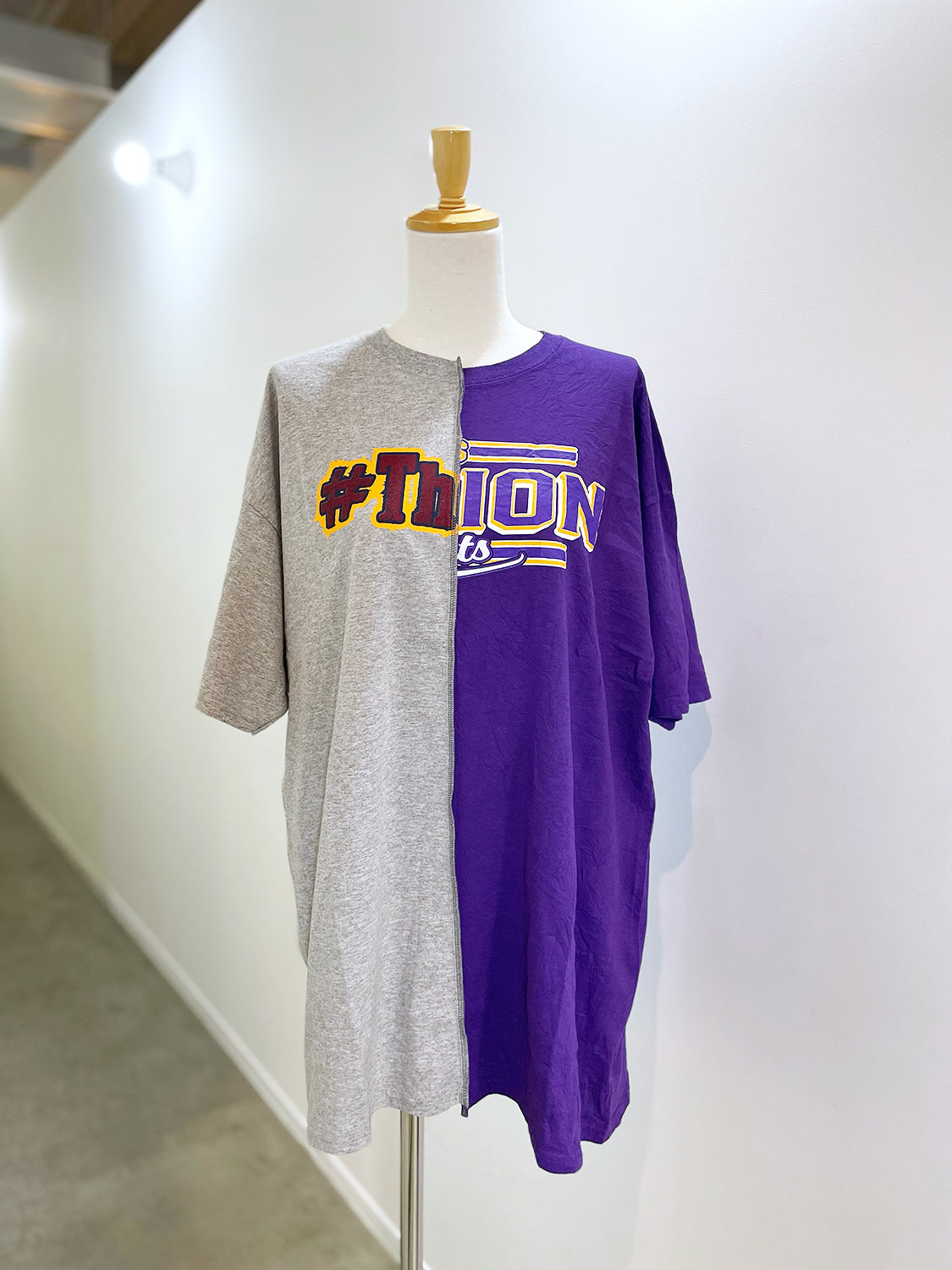 QUIITO HALF LOGO TEE