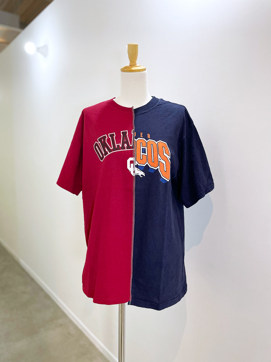 QUIITO HALF LOGO TEE