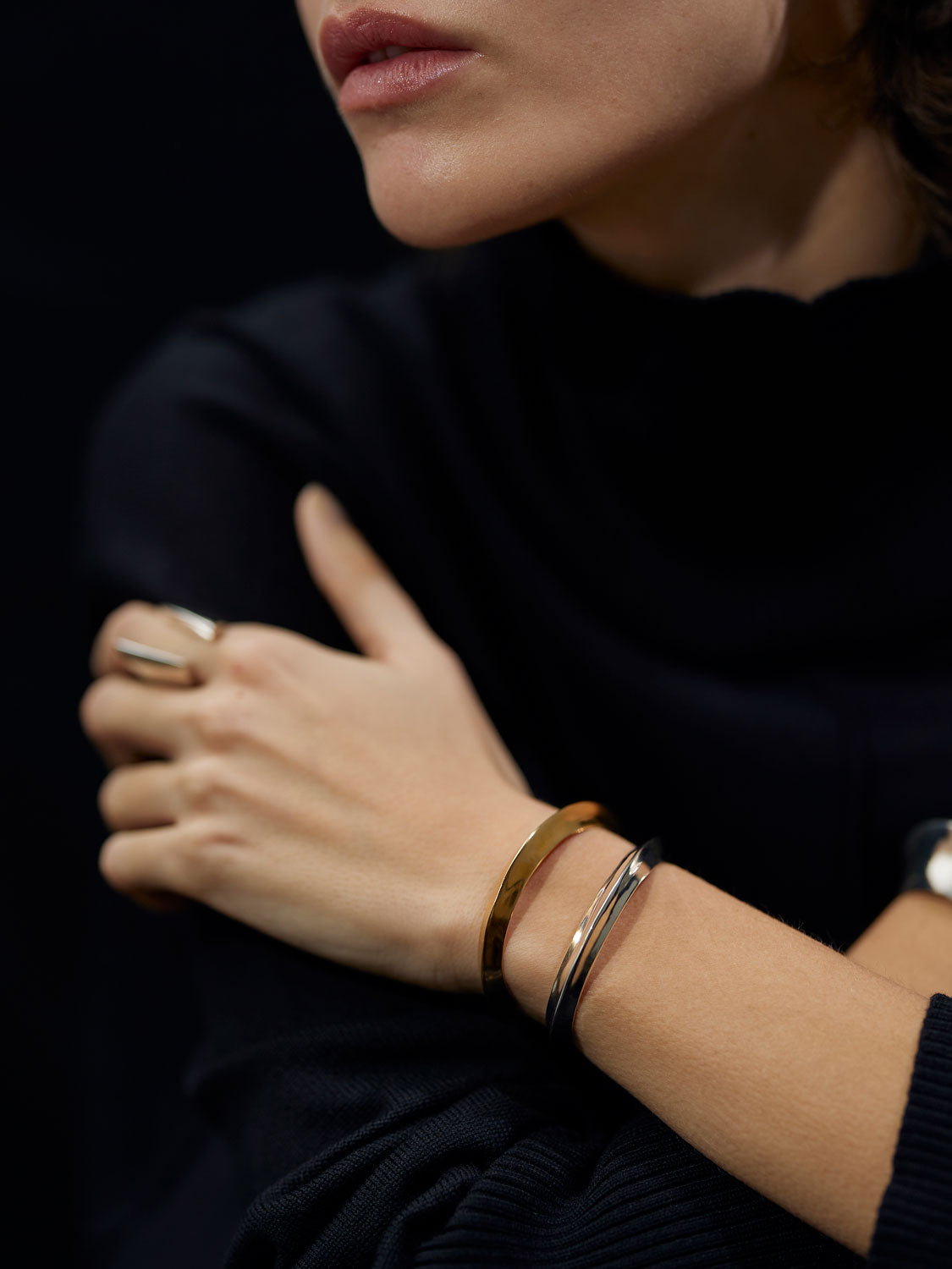 Lemme. L10403 Sea Ice Bangle