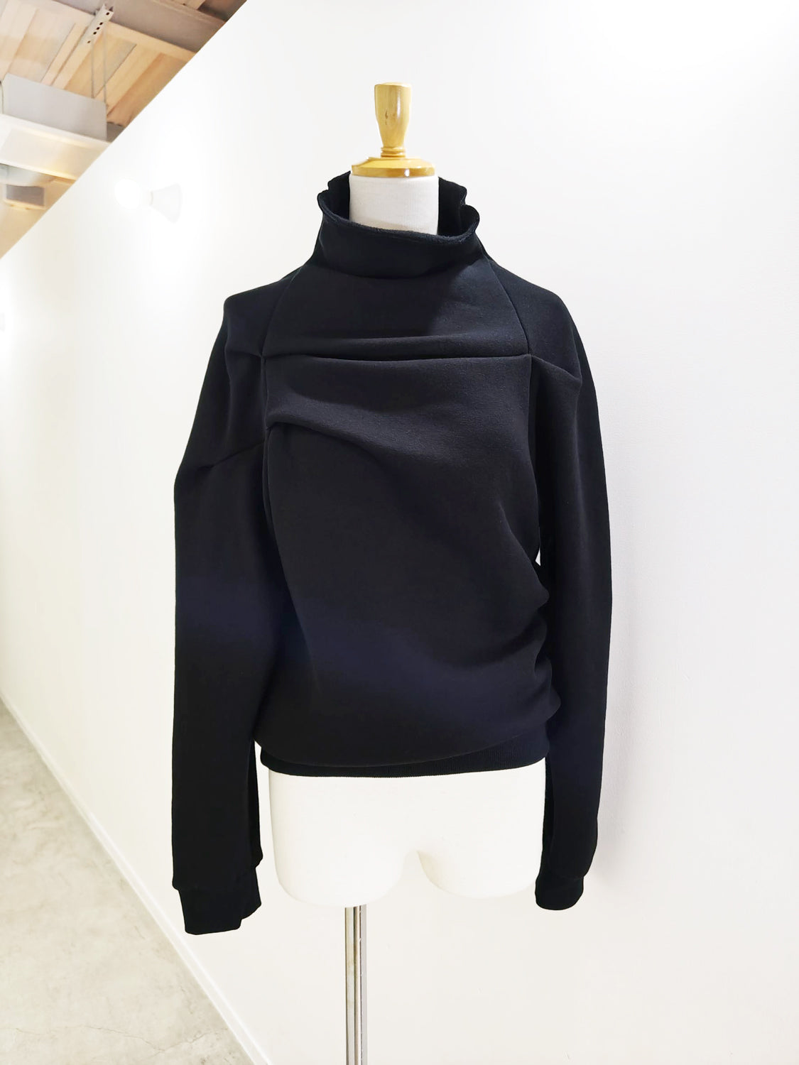 TANAKA DRAPE SWEATSHIRT