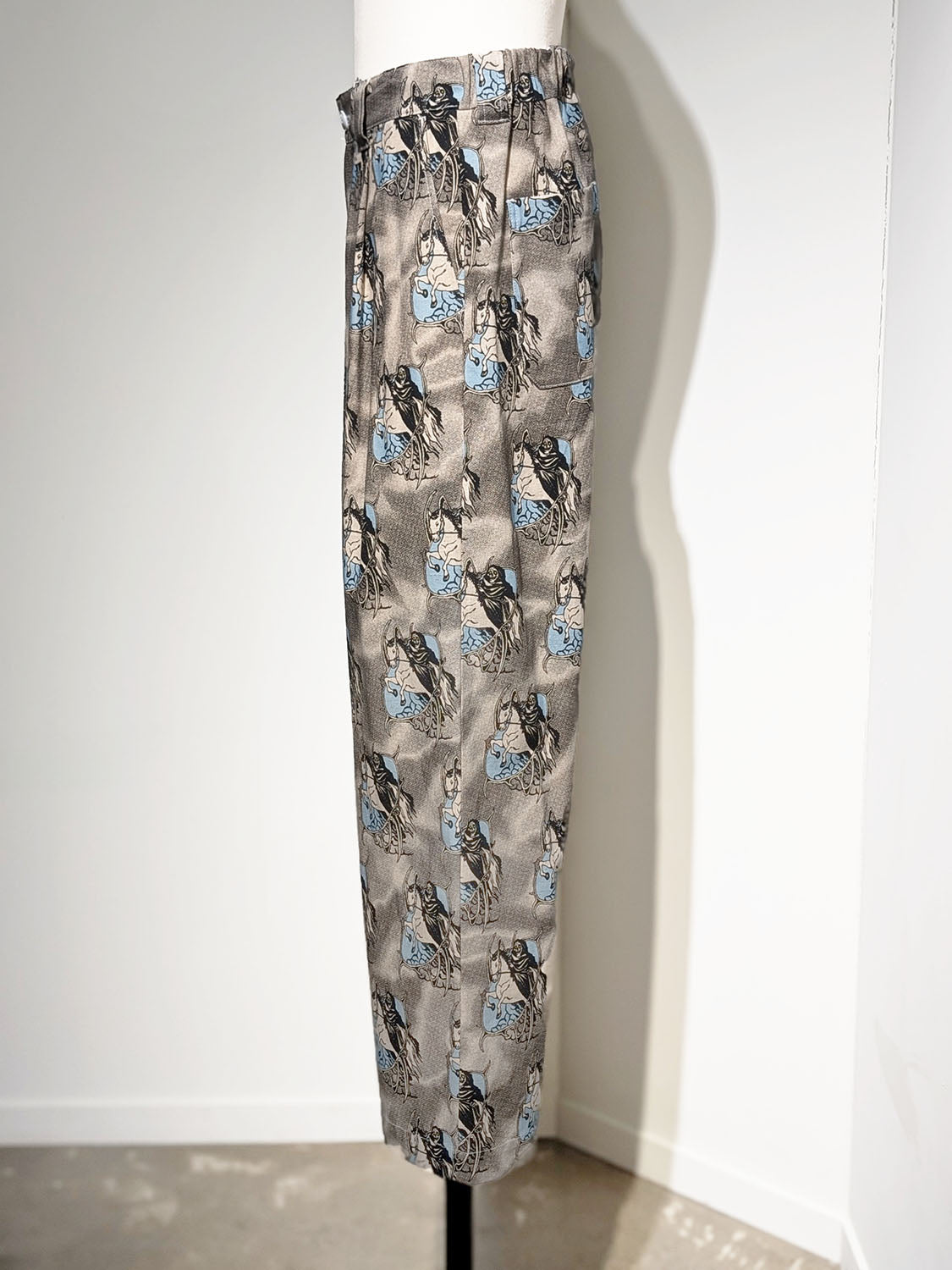 WATARU TOMINAGA SINGLE-PLEAT TROUSERS Death