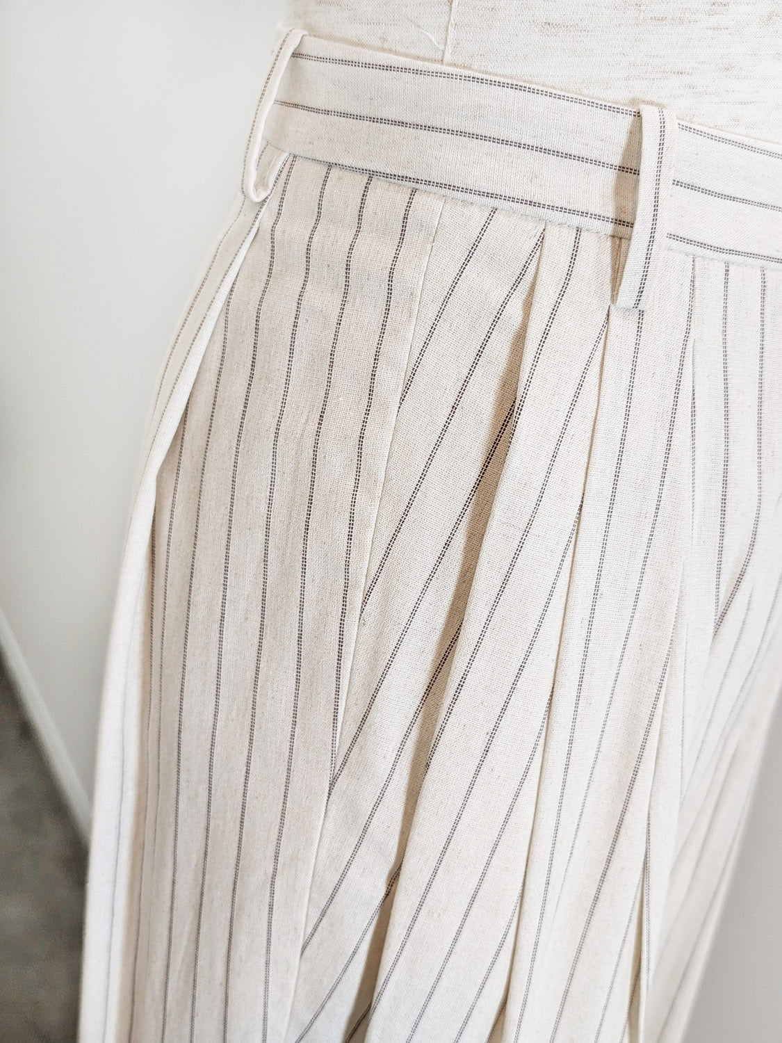 HED MAYNER PIN STRIPED VISCOSE PT