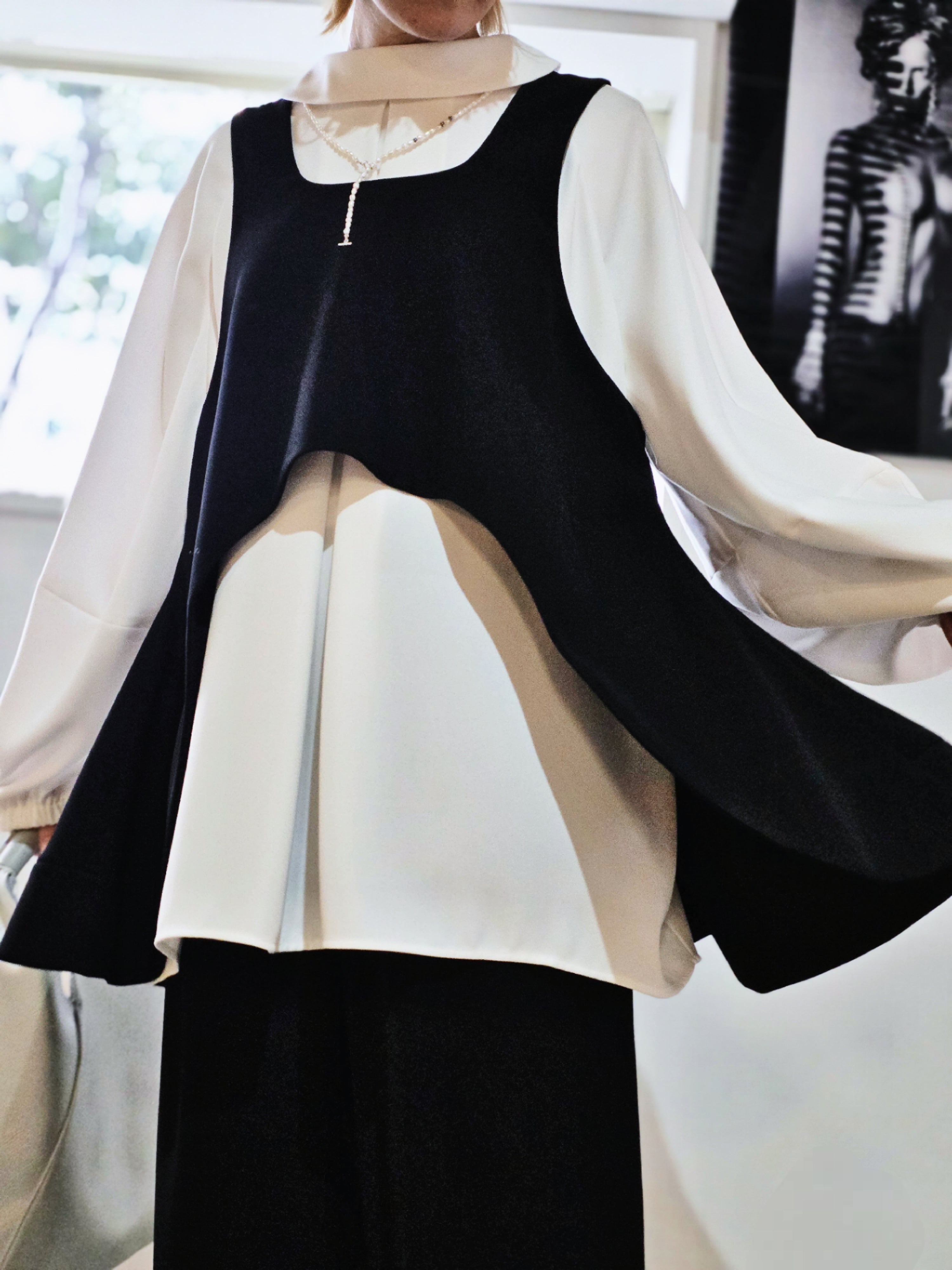 ENFOLD 2WAY FLARE VEST