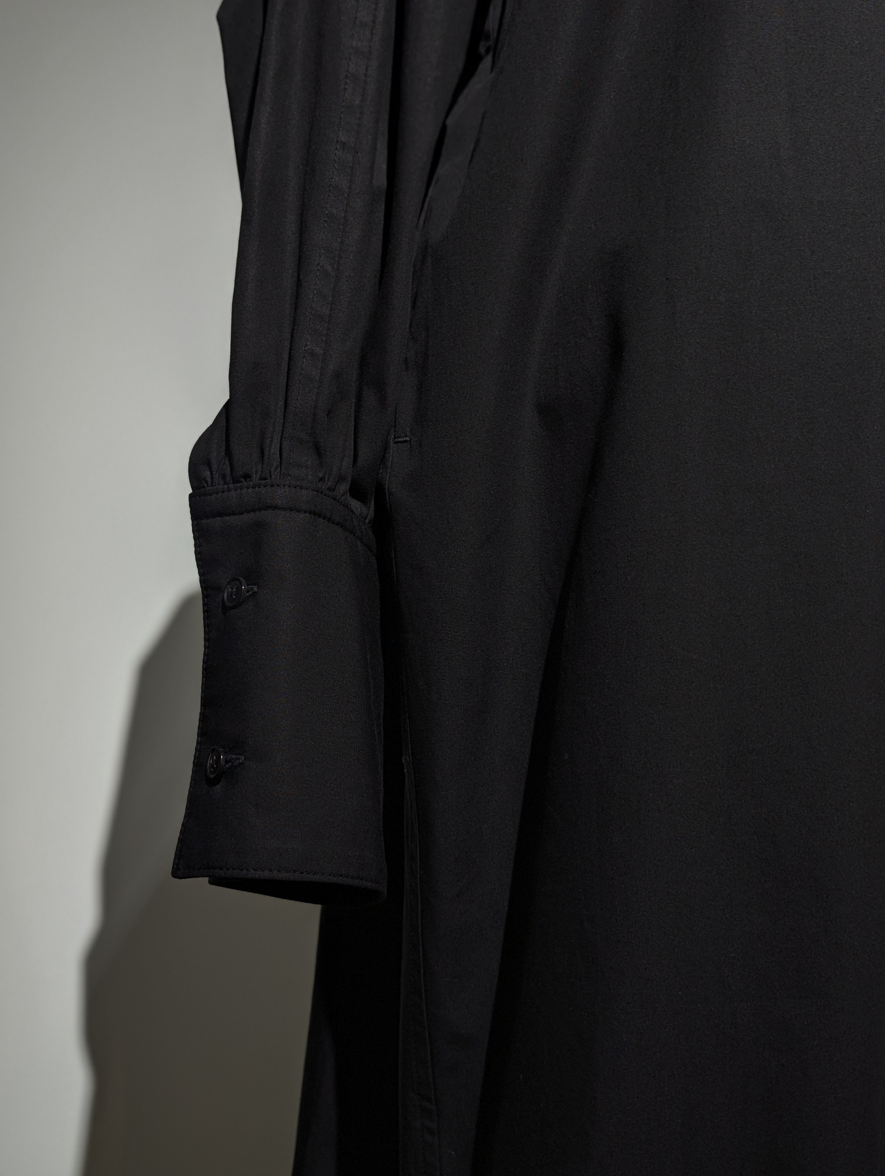 AEHRR 【Draping Yoke Raglan Sleeve V/N OP】