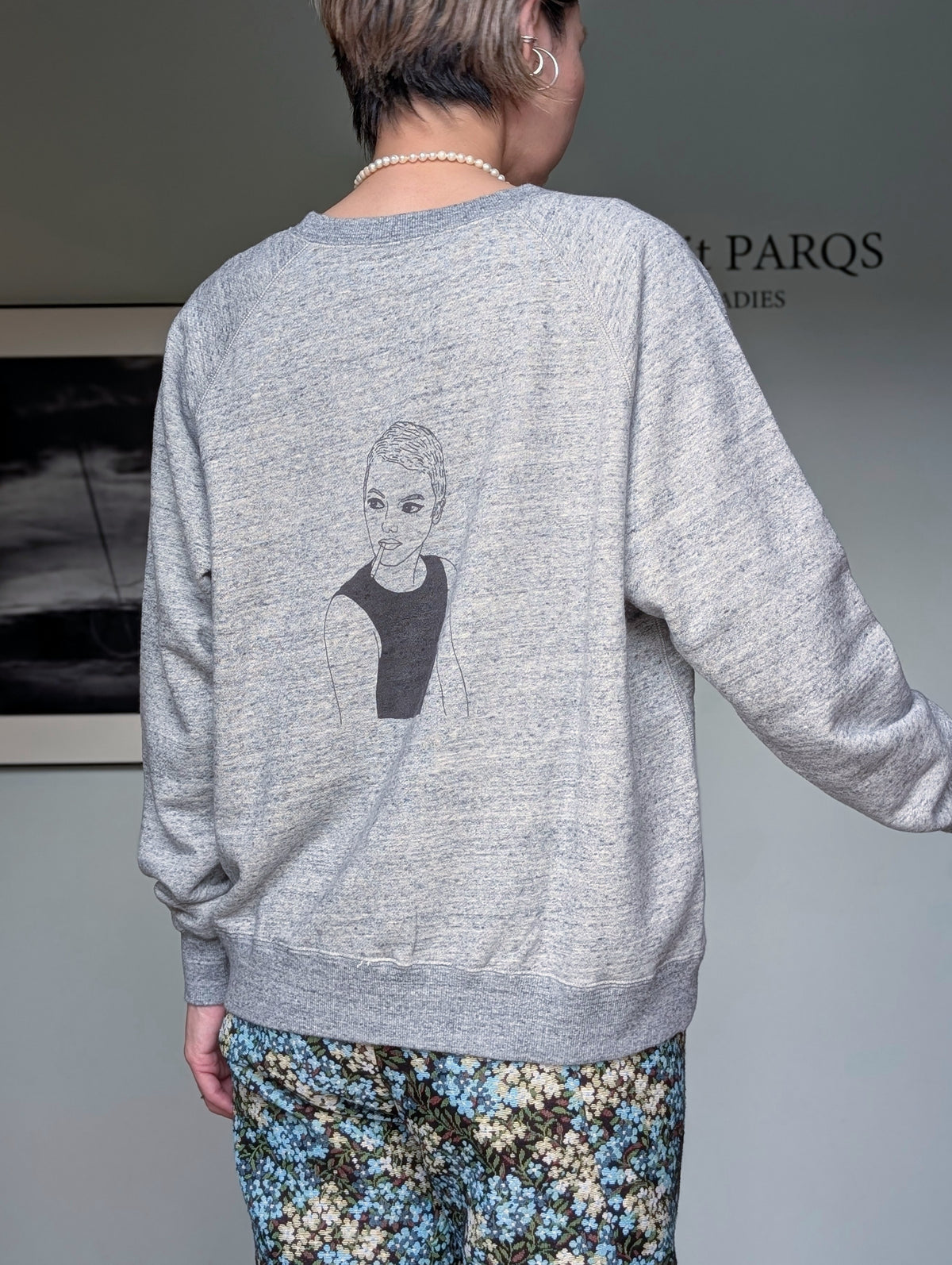 MADISONBLUE JEAN CREW NECK SWEAT