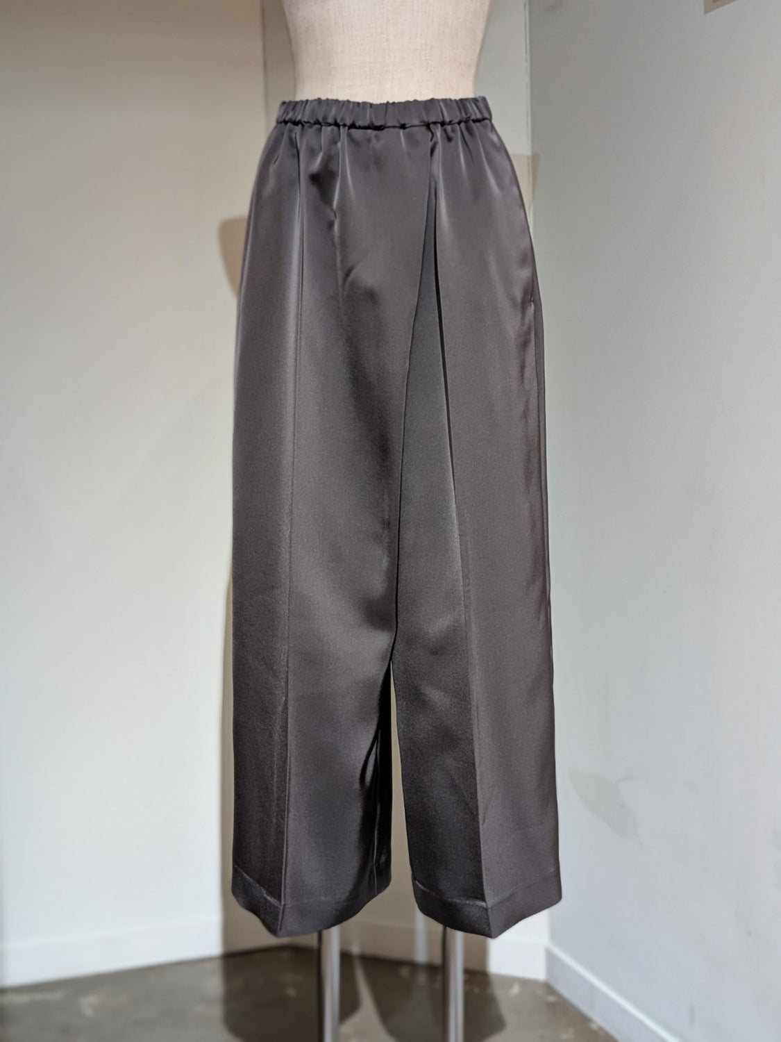 ENFOLD CROPPED SAROUEL-PANTS