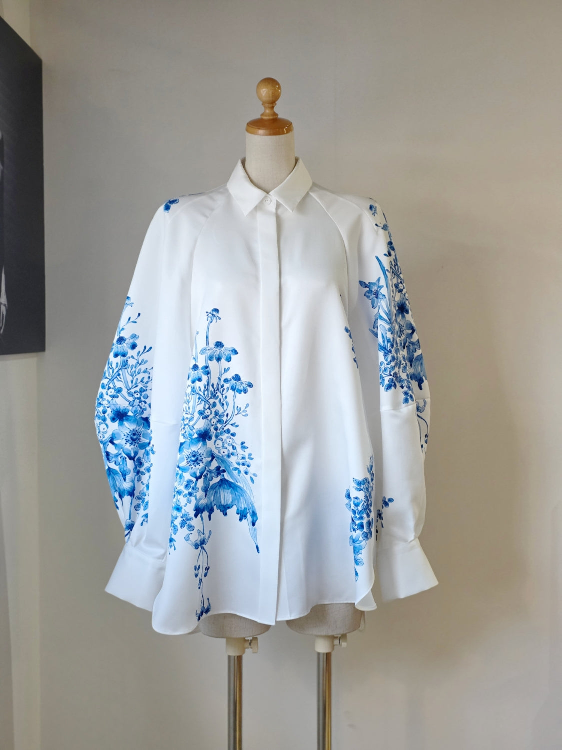 ENFOLD CIRCLE DRAPE SHIRT