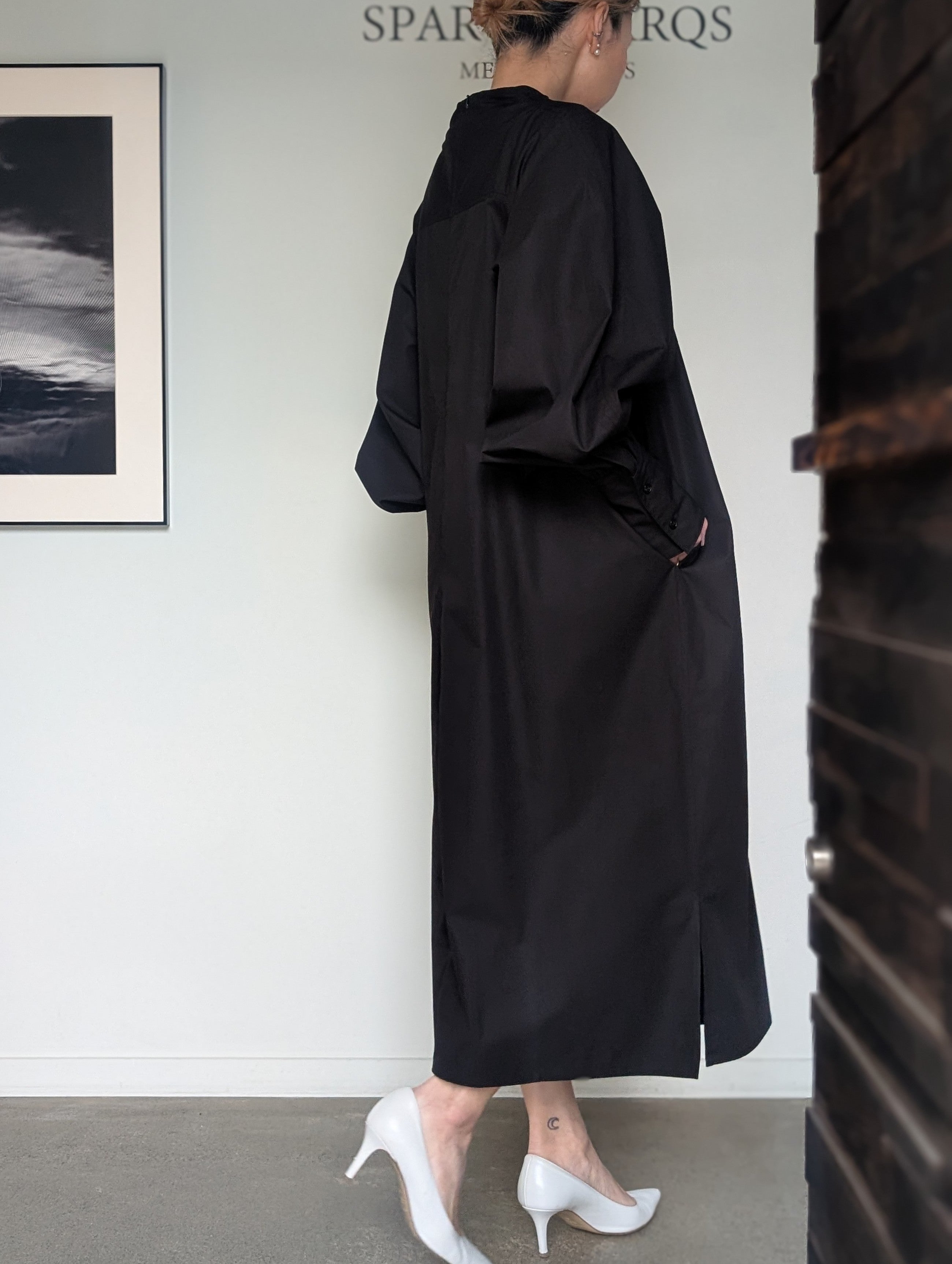 AEHRR 【Draping Yoke Raglan Sleeve V/N OP】