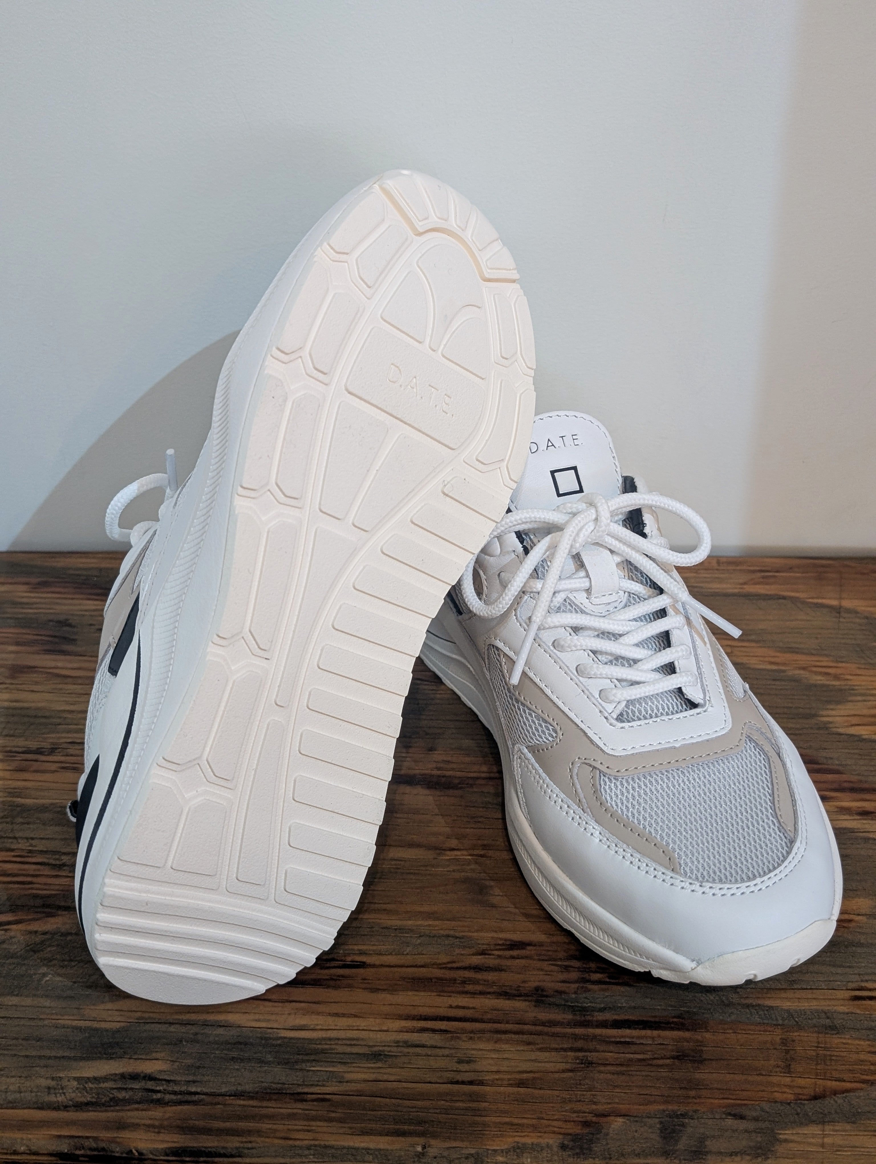 D.A.T.E.【FUGA MESH WHITE×BLACK】