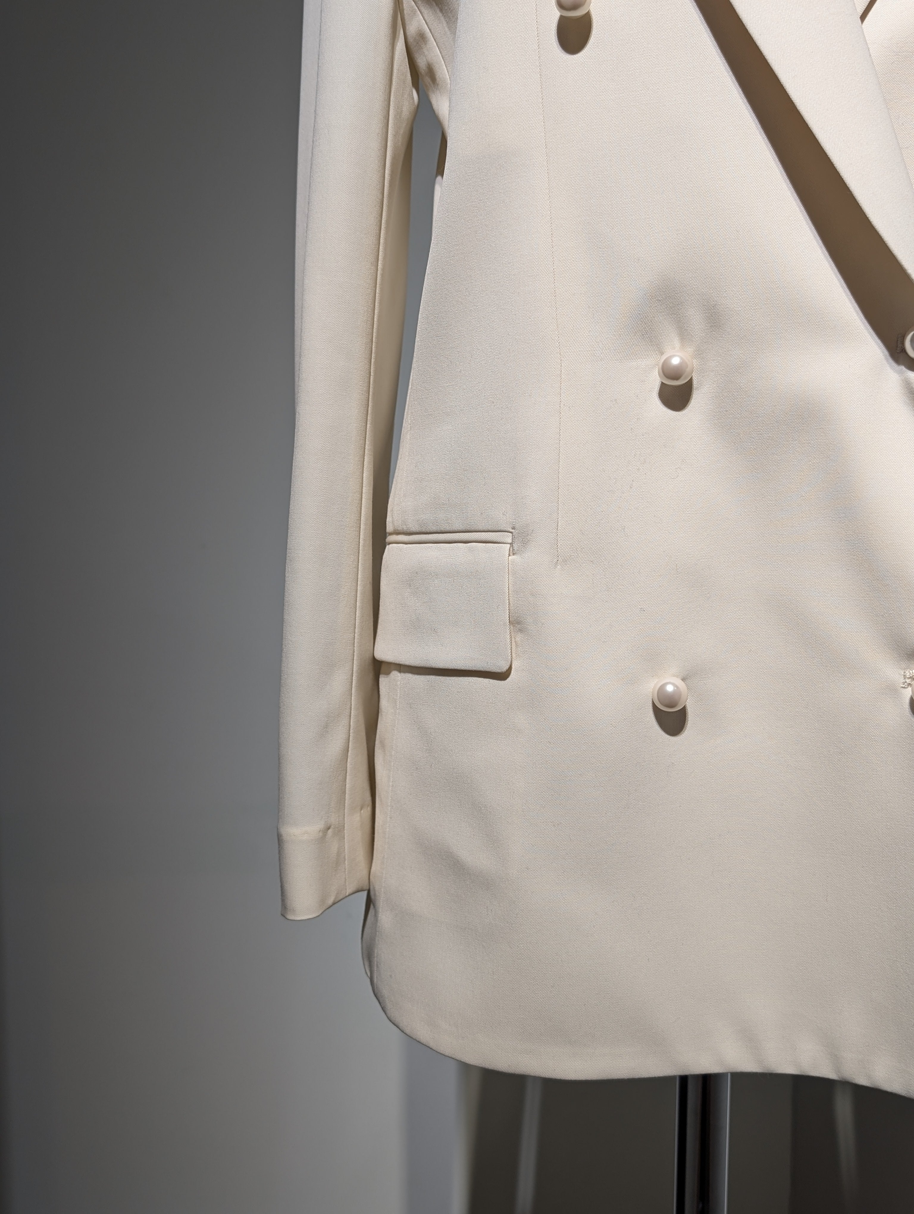 MADISONBLUE UNLINED BLEECKER W6B BLAZER PEARL