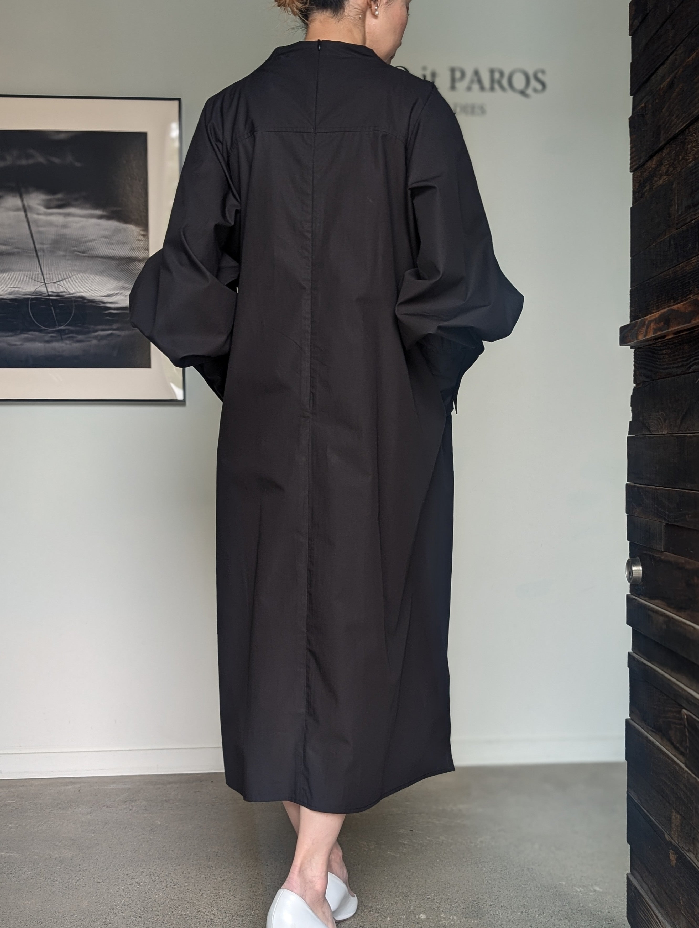 AEHRR 【Draping Yoke Raglan Sleeve V/N OP】