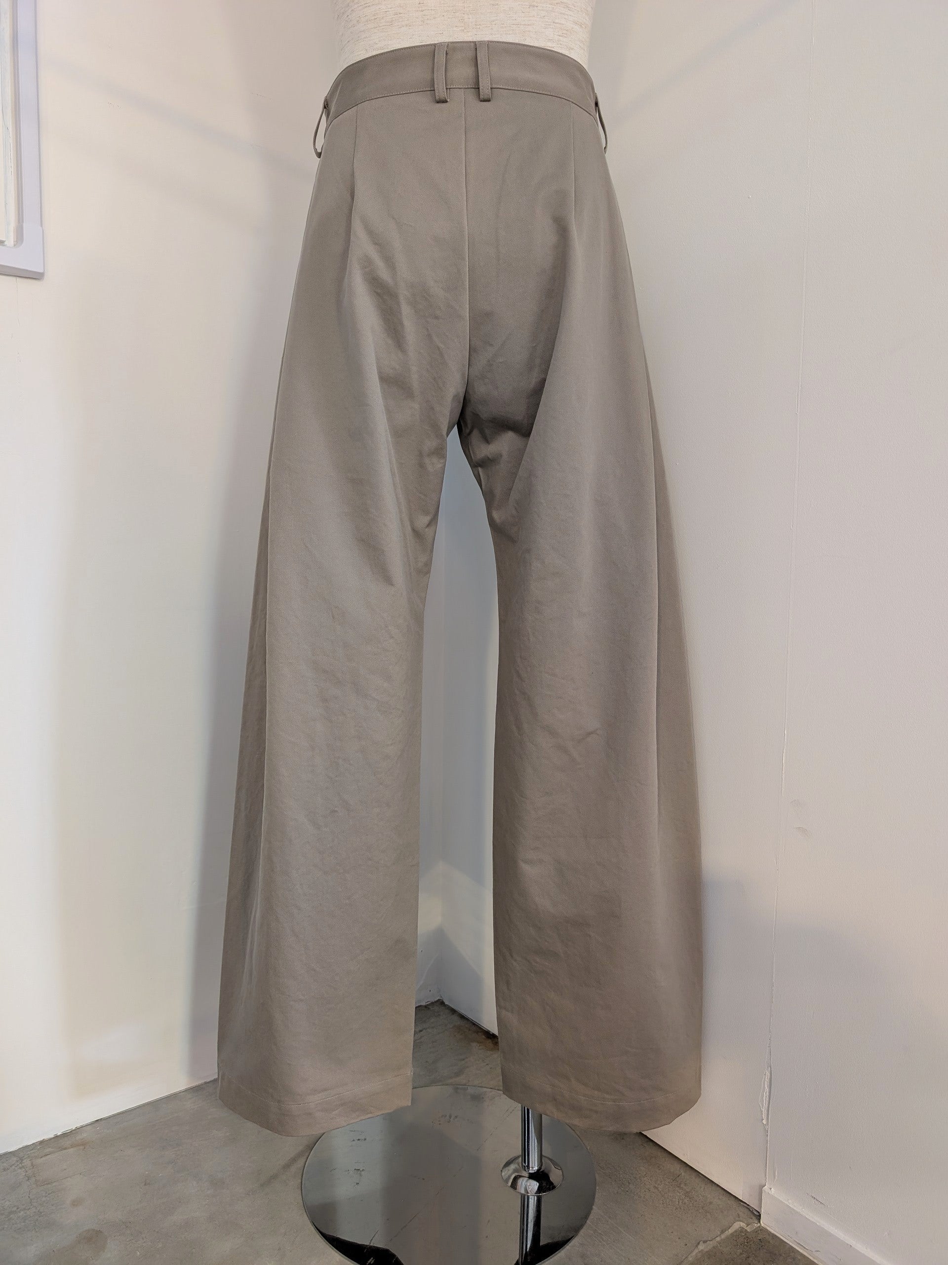 SEVENTH BERMUDA CHINO PANTS