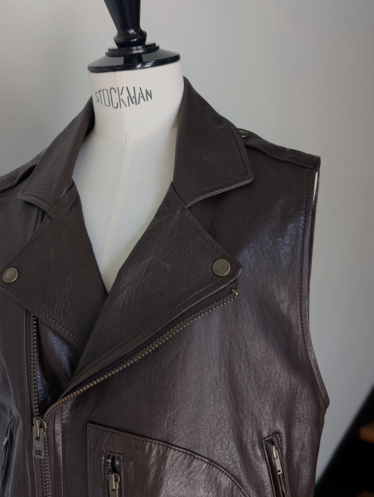 MADISONBLUE RIDERS VEST LEATHER