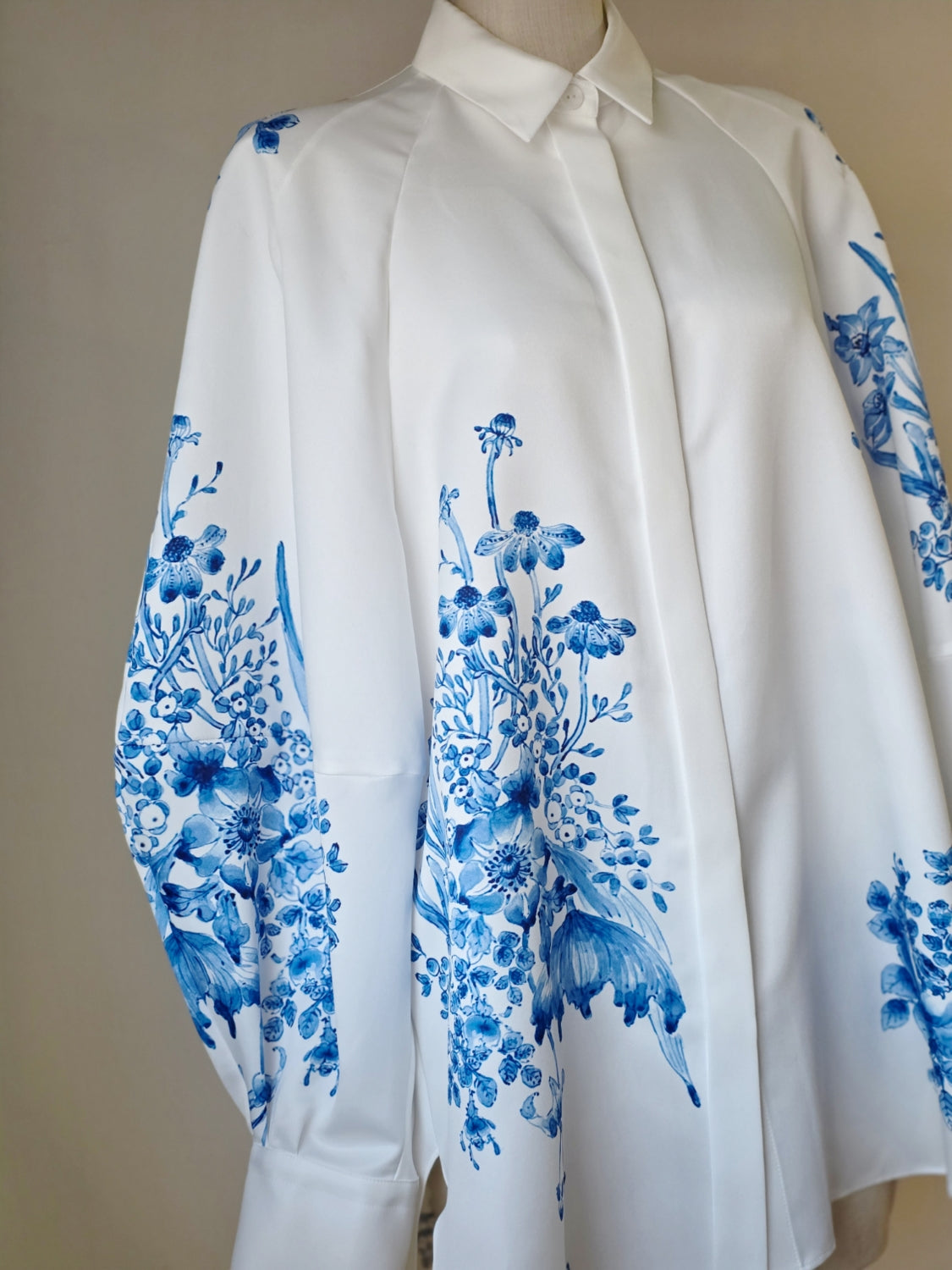 ENFOLD CIRCLE DRAPE SHIRT