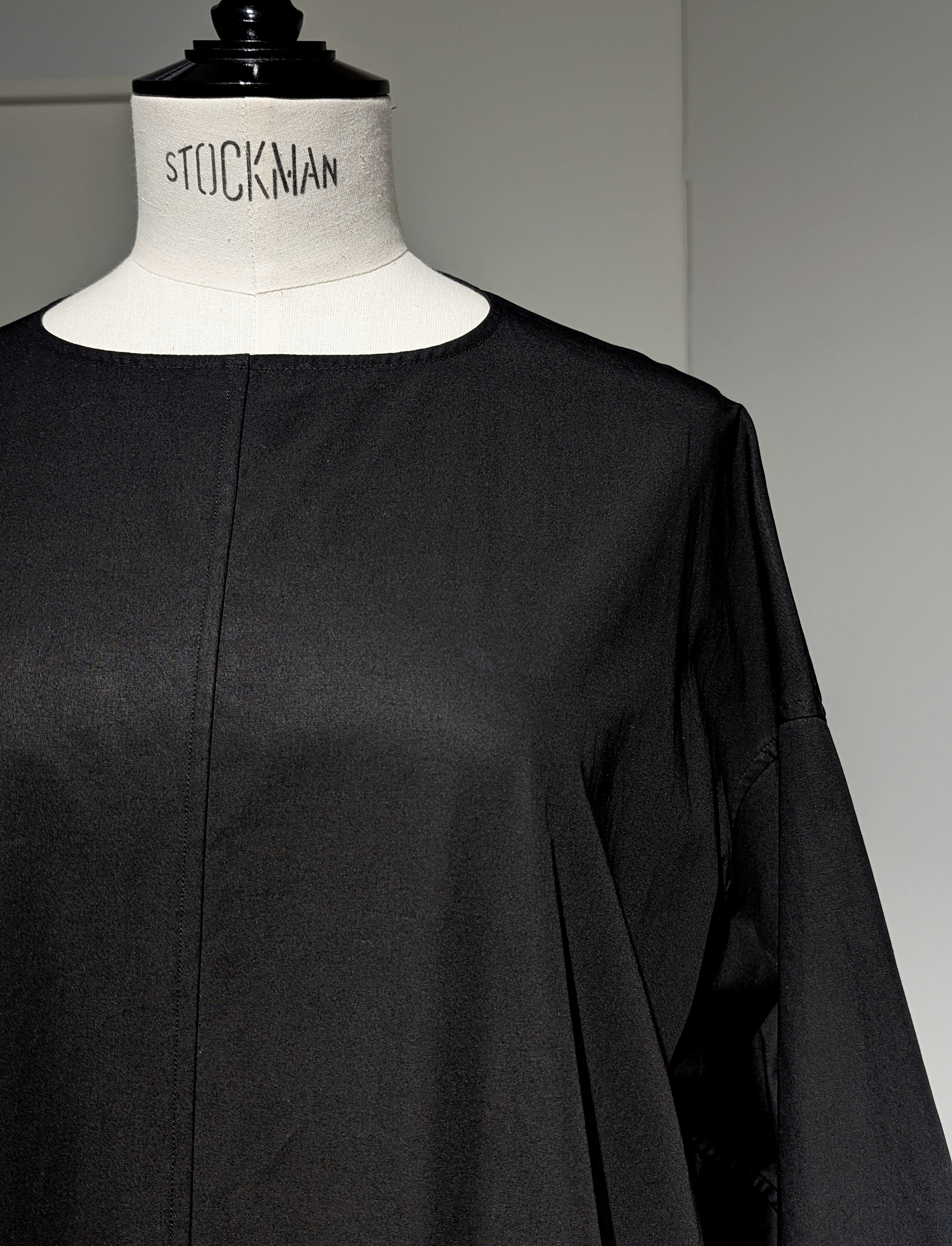 AEHRR 【Draping Big Pocket Crewneck Shirt OP】