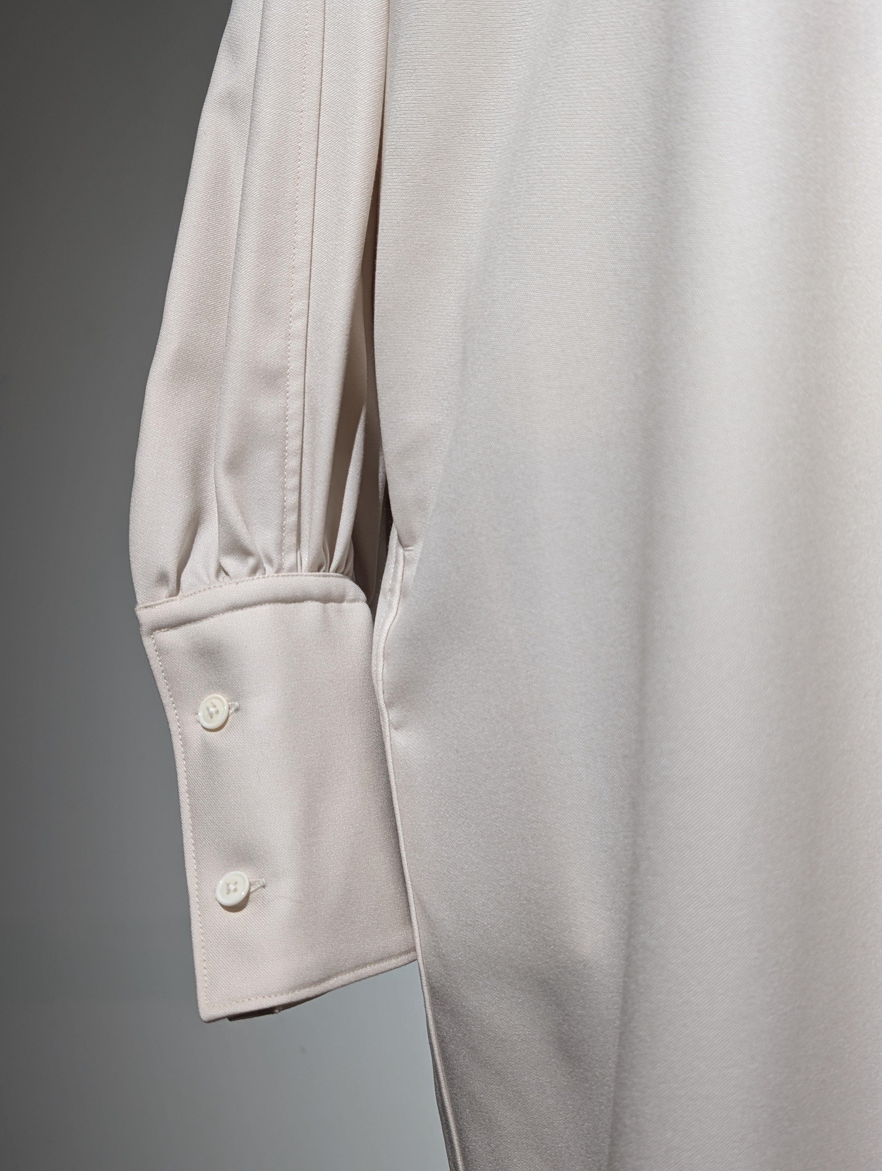 AEHRR 【Draping Yoke Raglan Sleeve C/N OP】