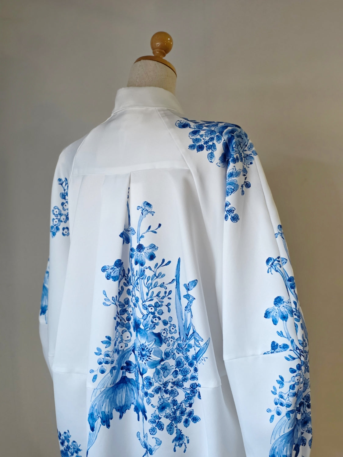 ENFOLD CIRCLE DRAPE SHIRT