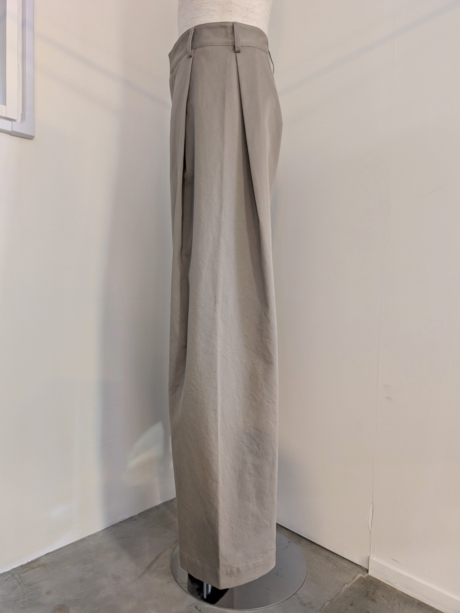 SEVENTH BERMUDA CHINO PANTS