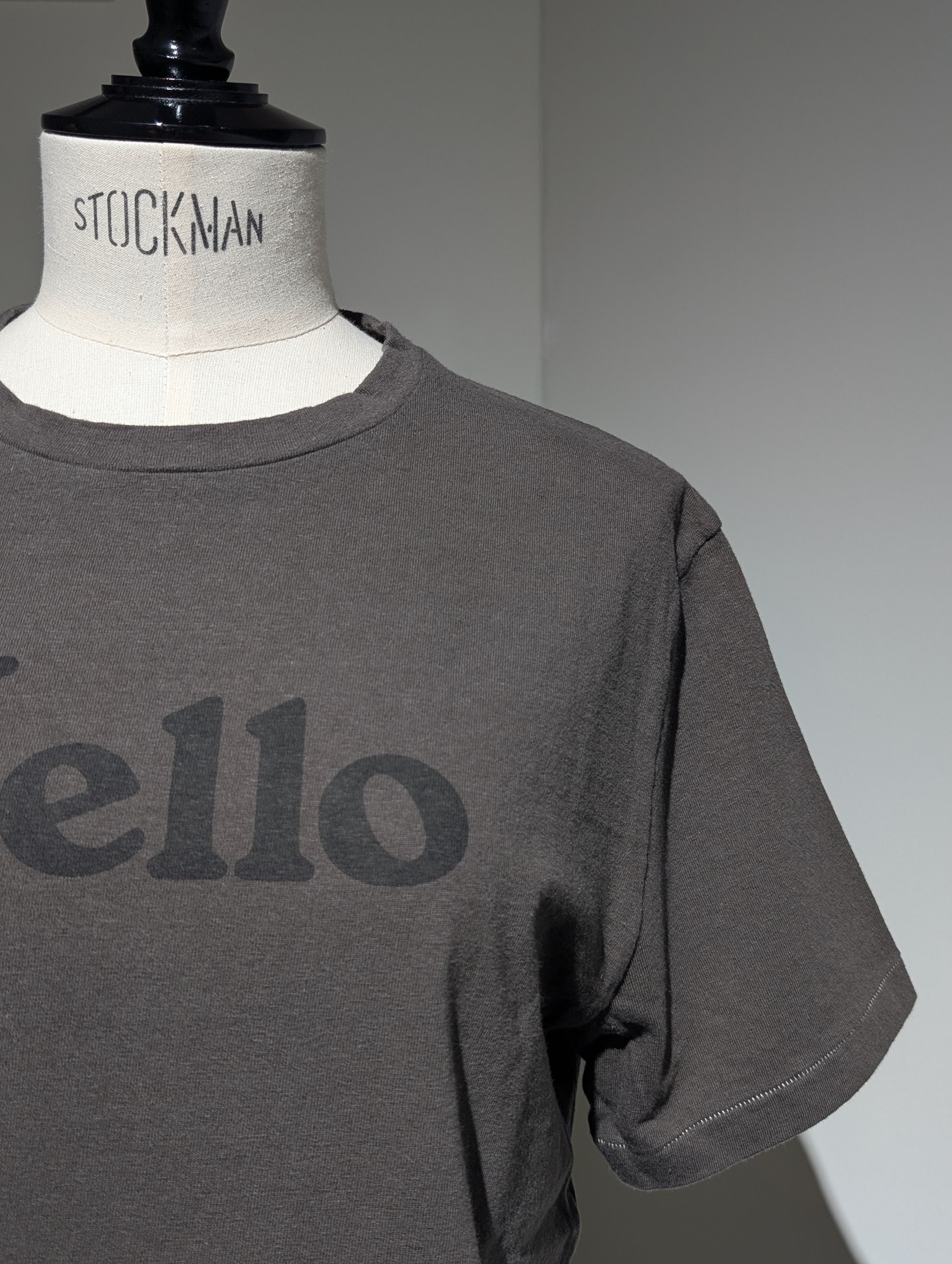 MADISONBLUE HELLO TEE