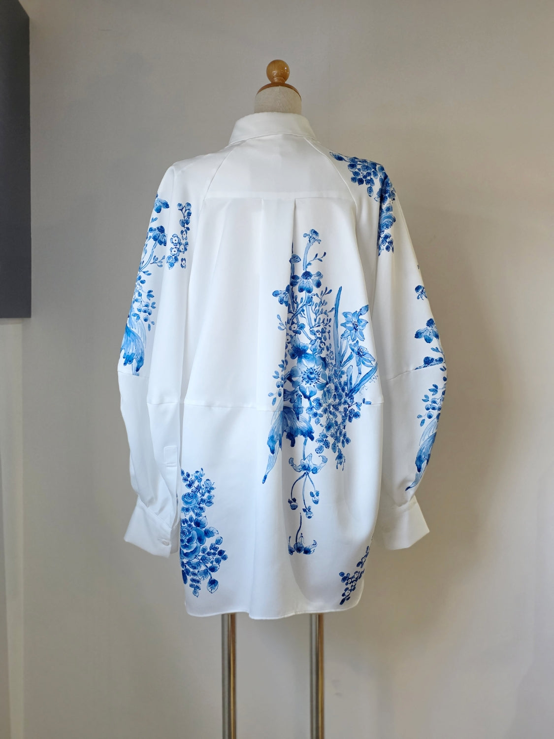ENFOLD CIRCLE DRAPE SHIRT
