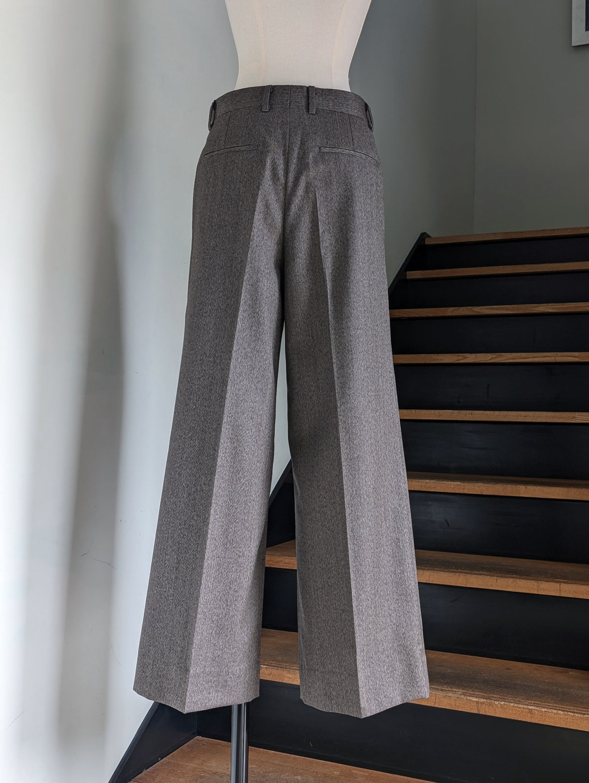 MADISONBLUE WIDE TUCK PT HERRINGBONE